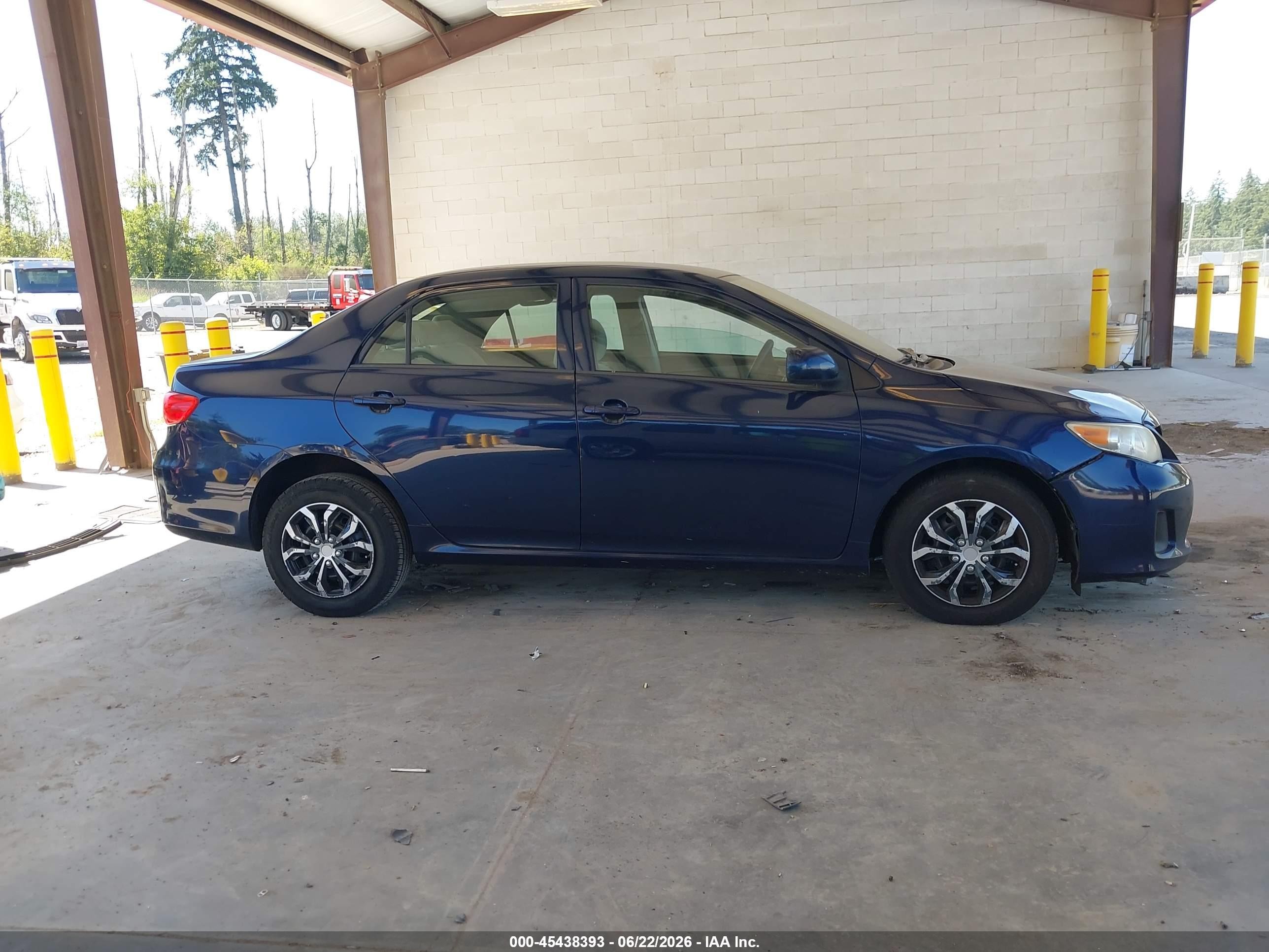 2012 Toyota Corolla L Blue vin: 5YFBU4EE0CP038802