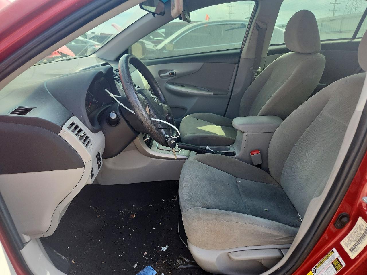 2012 Toyota Corolla Le Red vin: 5YFBU4EE0CP042428