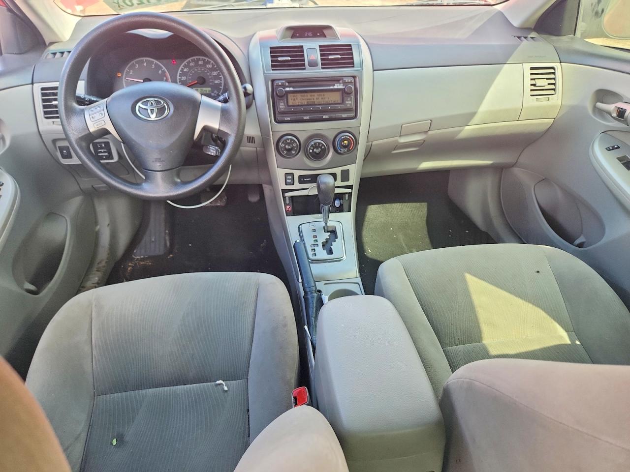 2012 Toyota Corolla Le Red vin: 5YFBU4EE0CP042428