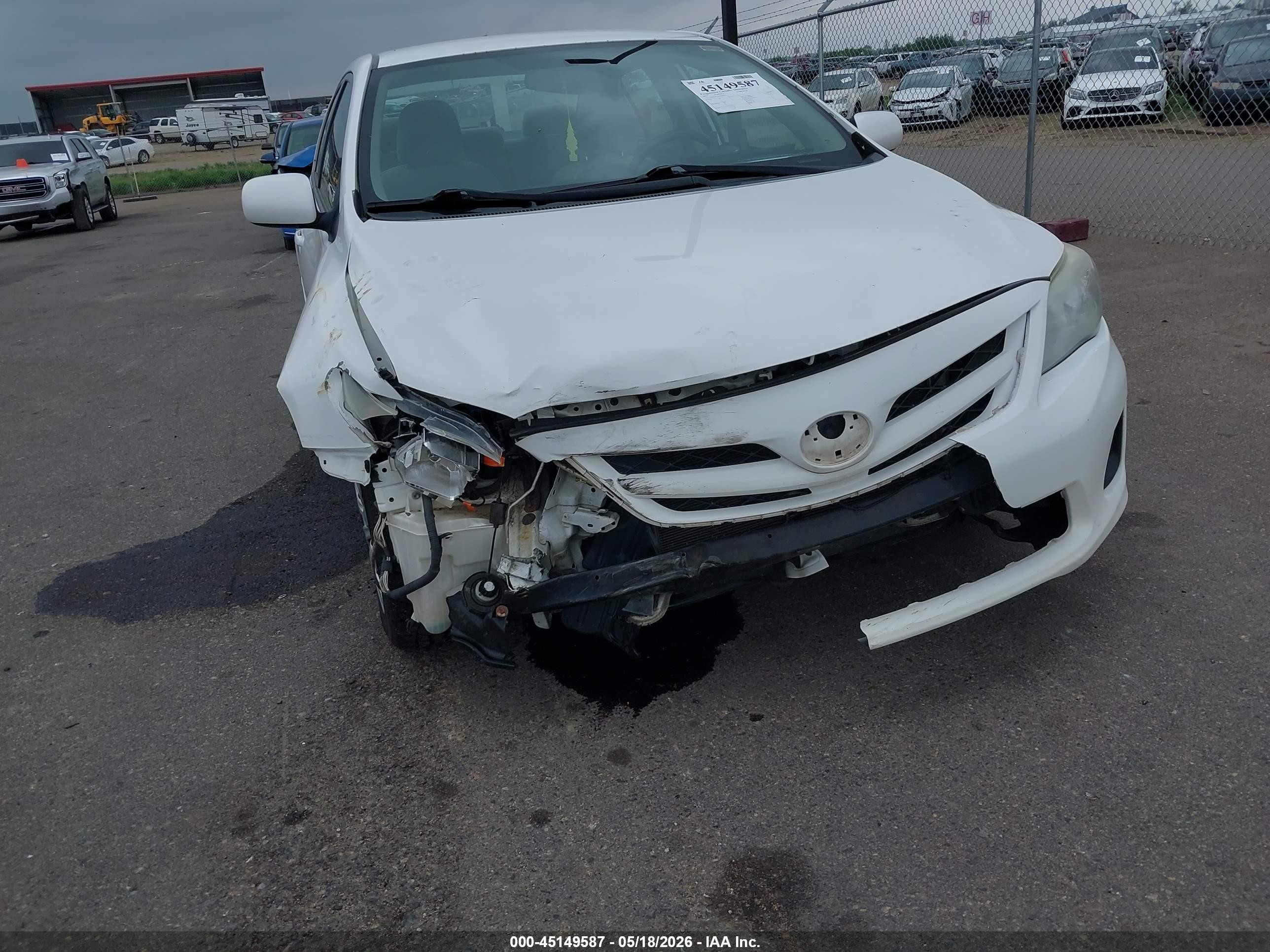 2012 Toyota Corolla Le White vin: 5YFBU4EE0CP066213