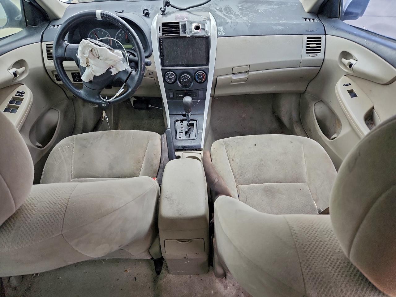 2012 Toyota Corolla Base White vin: 5YFBU4EE0CP067037