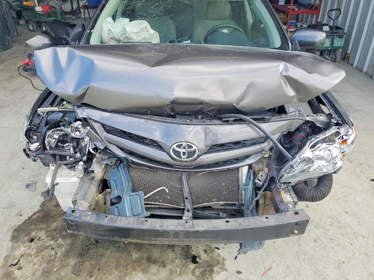 2013 Toyota Corolla L Gray vin: 5YFBU4EE0DP075527