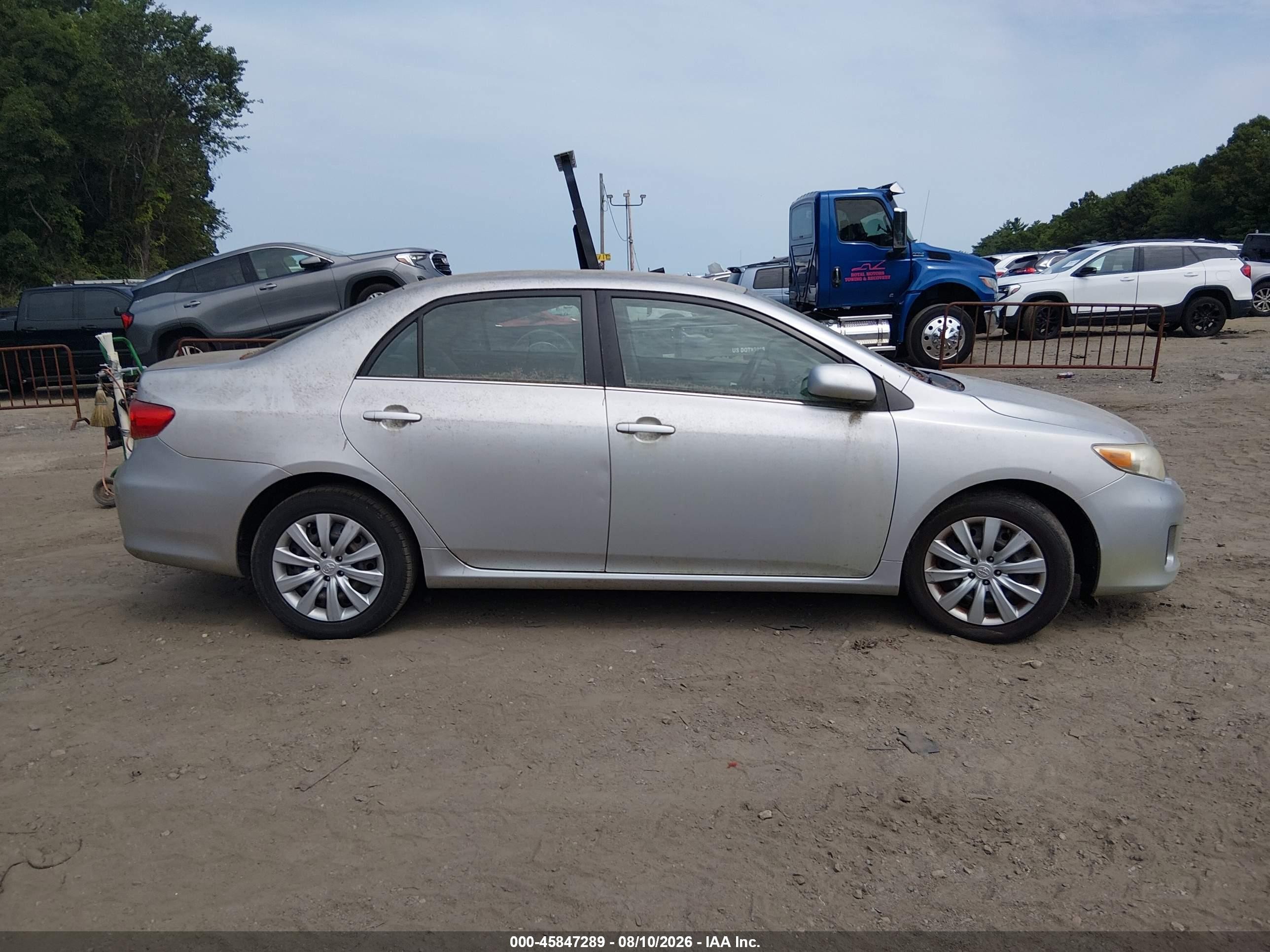 2013 Toyota Corolla Le Silver vin: 5YFBU4EE0DP082638