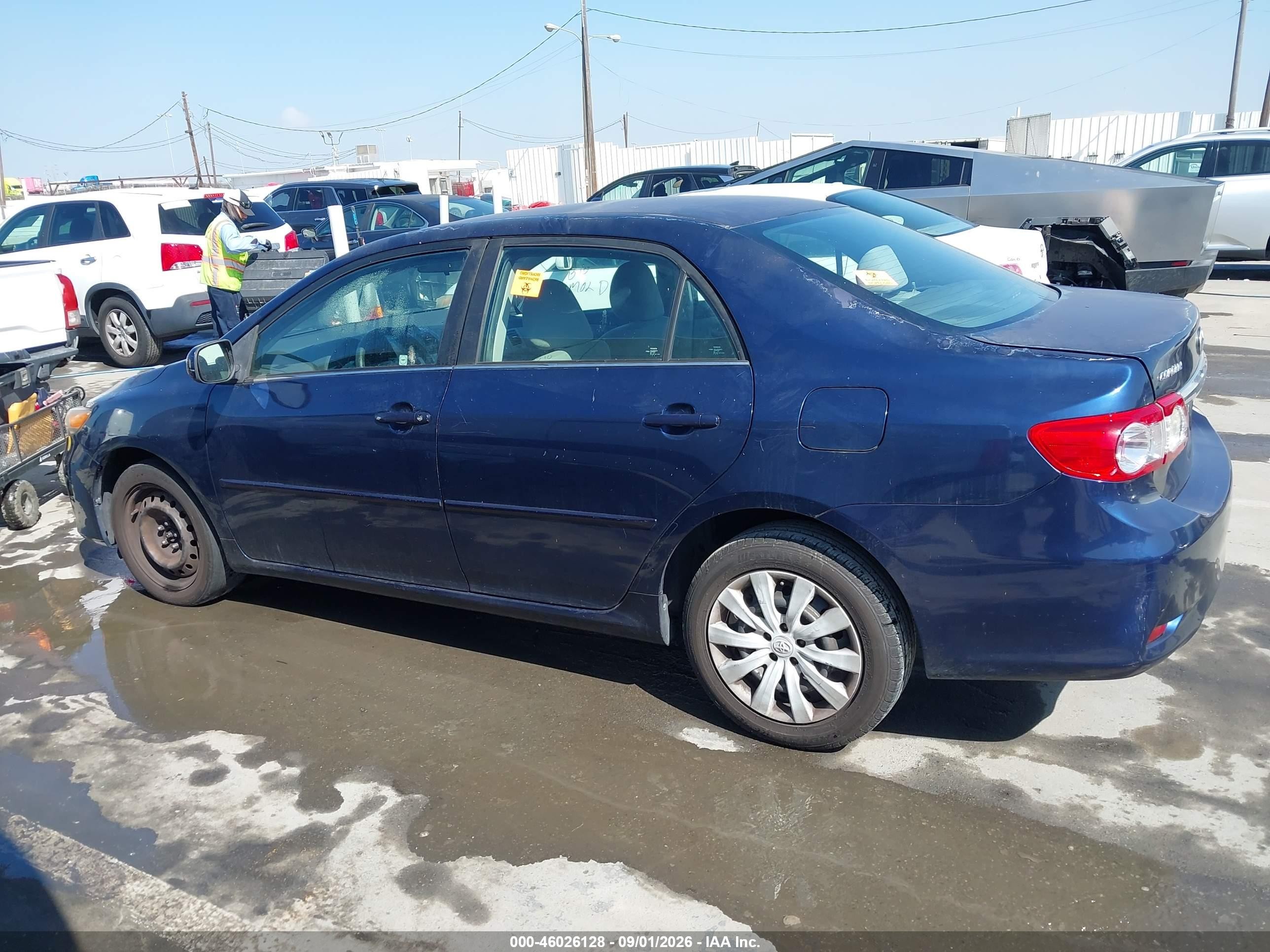 2013 Toyota Corolla Le Синий vin: 5YFBU4EE0DP087189
