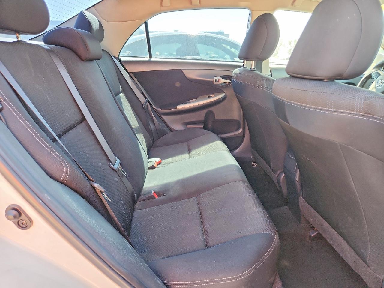2013 Toyota Corolla S White vin: 5YFBU4EE0DP094059