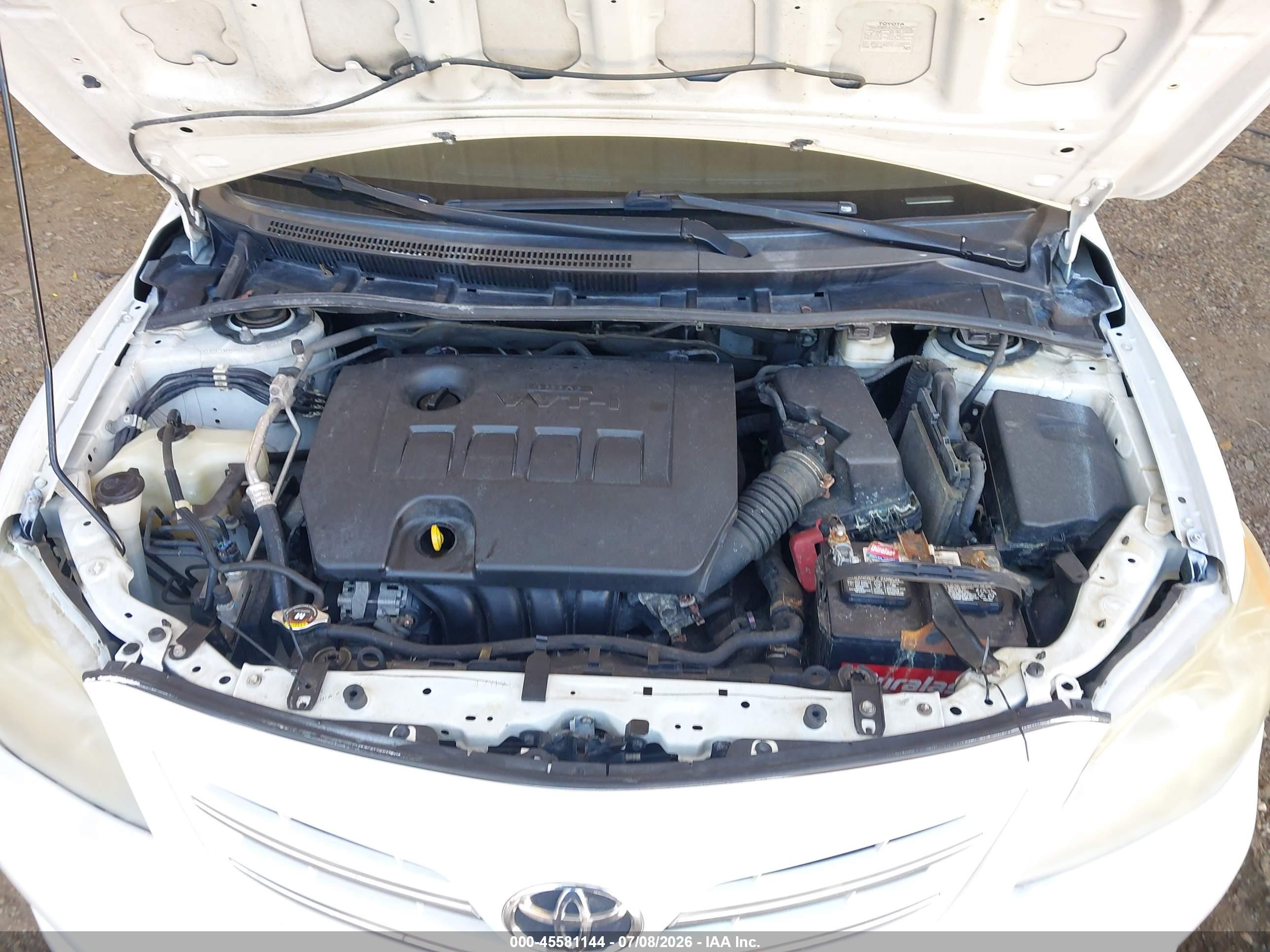 2013 Toyota Corolla Le Белый vin: 5YFBU4EE0DP097947