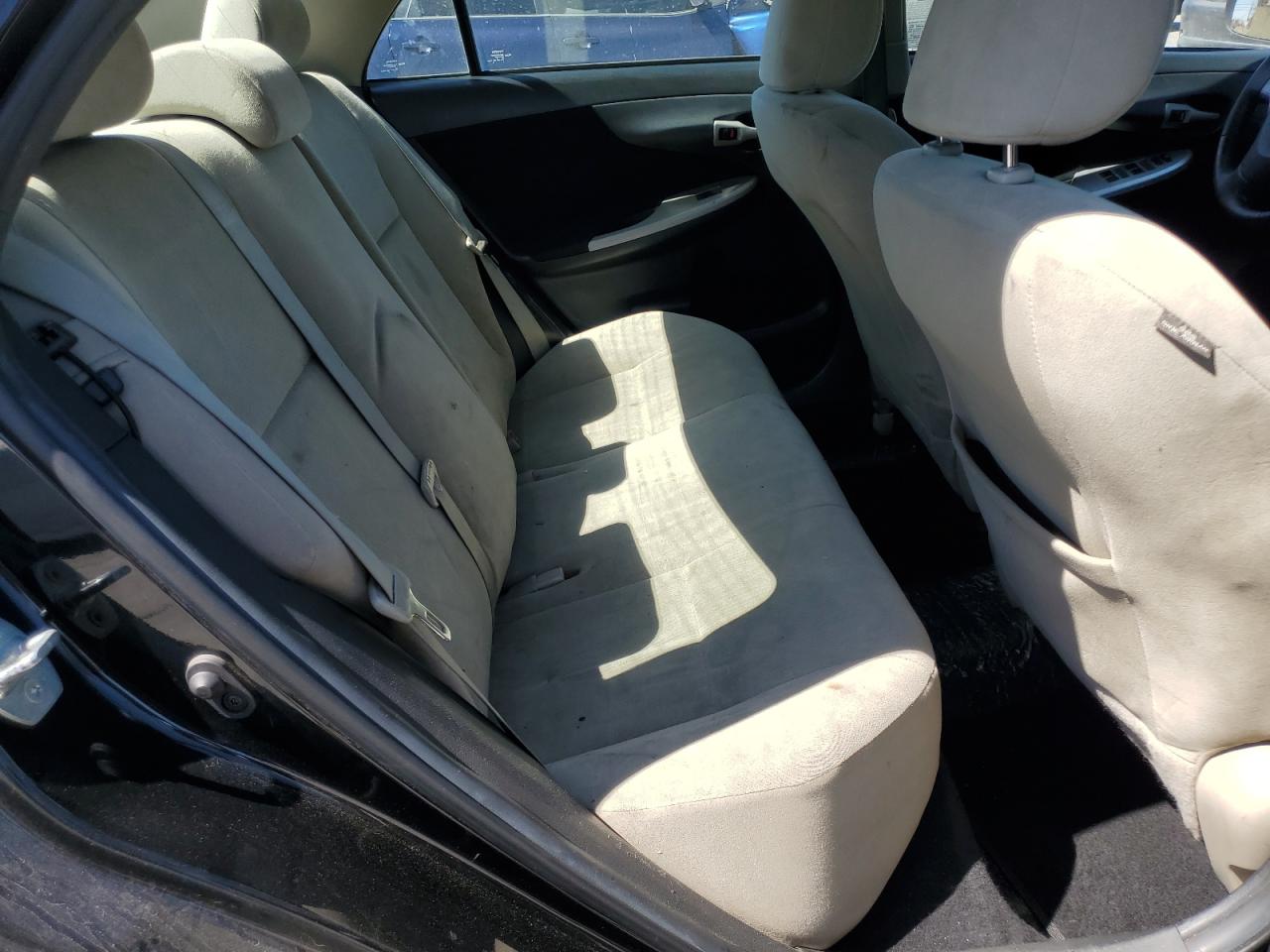 2013 Toyota Corolla Base Black vin: 5YFBU4EE0DP106808
