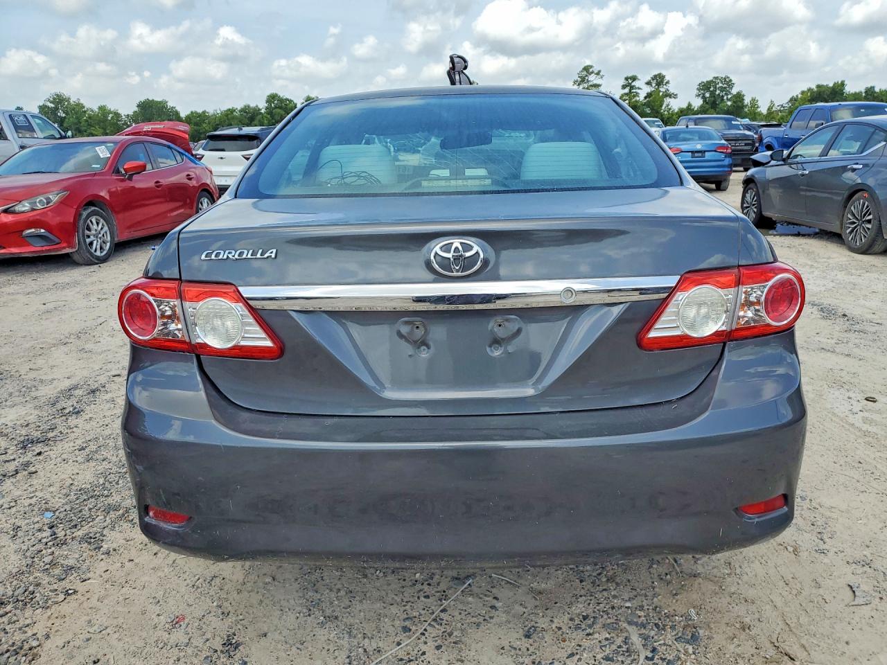 2013 Toyota Corolla L Серый vin: 5YFBU4EE0DP109496