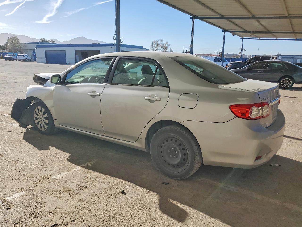 2013 Toyota Corolla Le Серебряный vin: 5YFBU4EE0DP112091