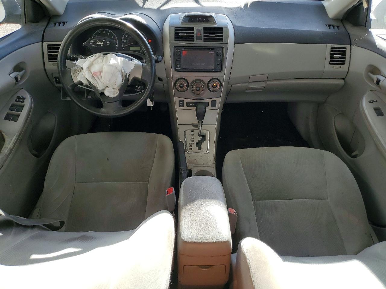 2013 Toyota Corolla Le Серебряный vin: 5YFBU4EE0DP112091