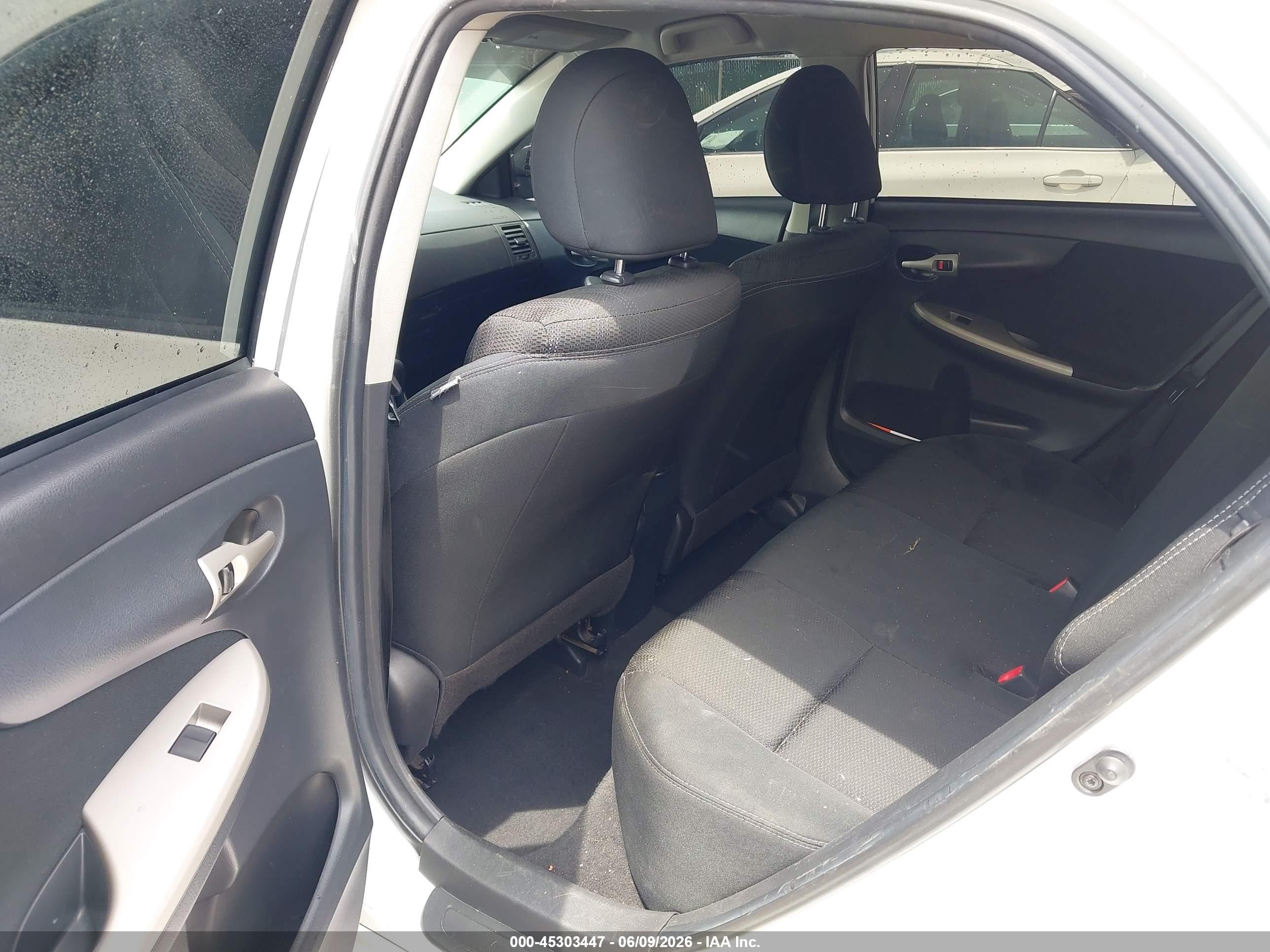 2013 Toyota Corolla S White vin: 5YFBU4EE0DP112849