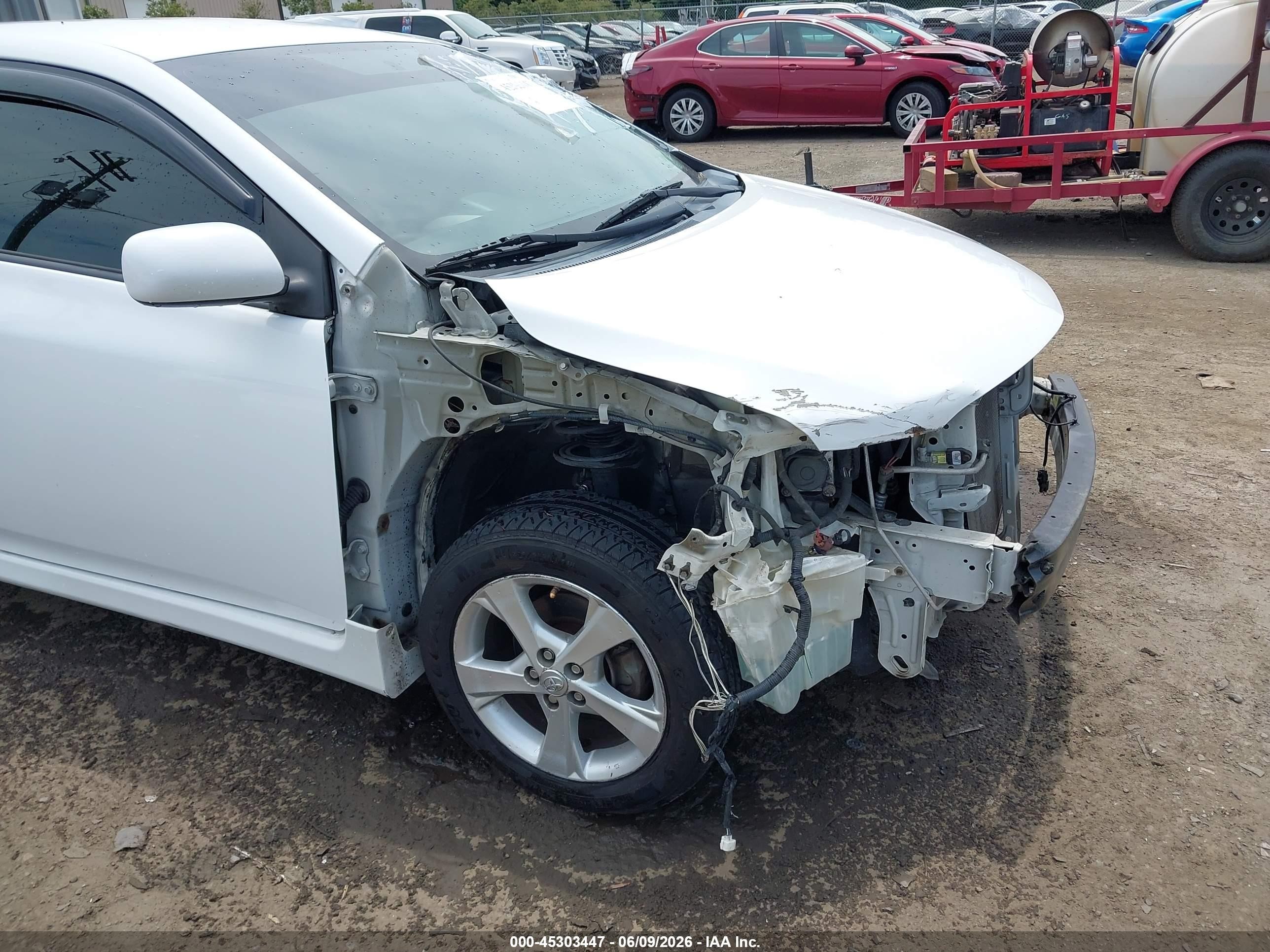 2013 Toyota Corolla S White vin: 5YFBU4EE0DP112849