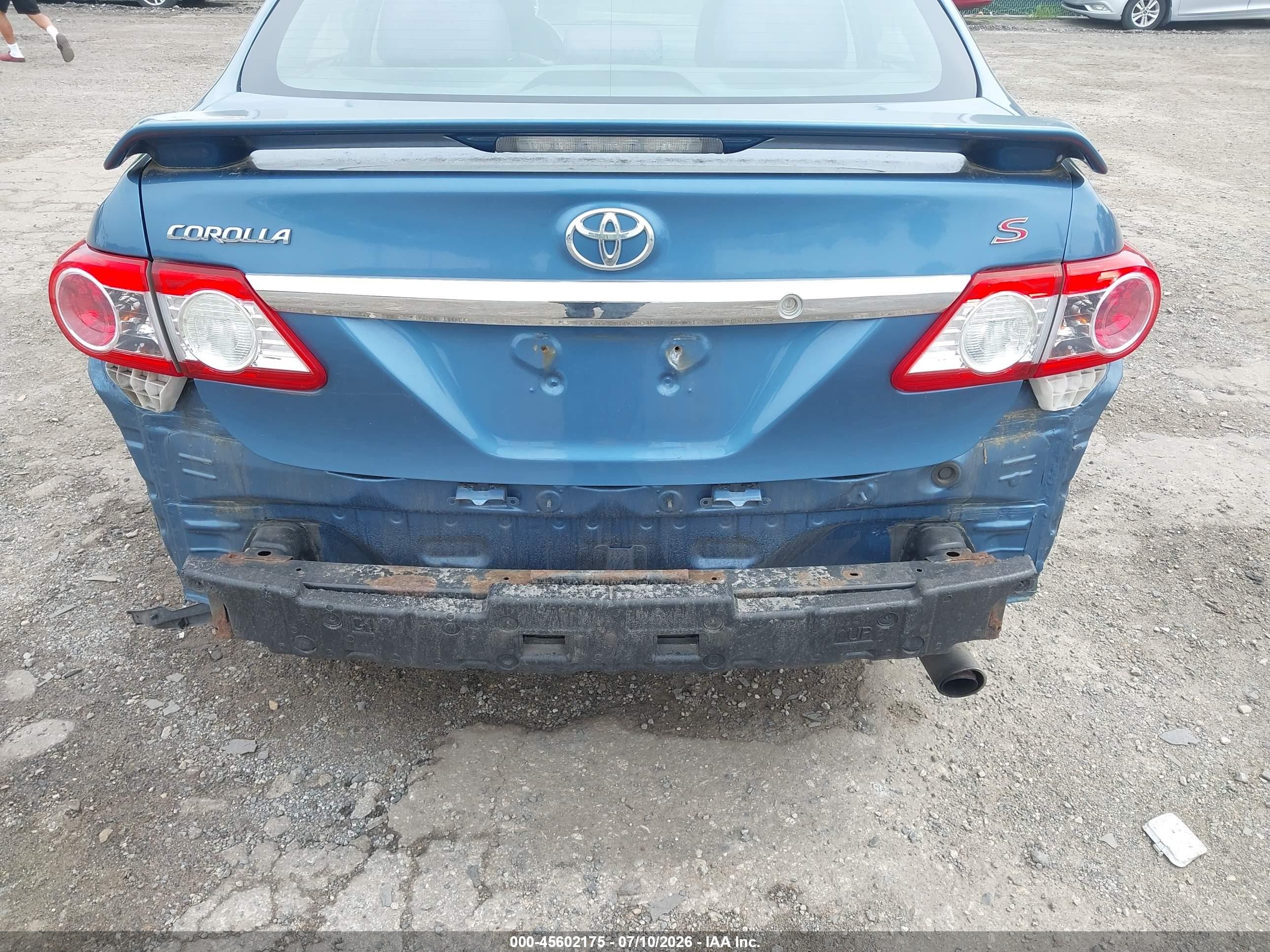 2013 Toyota Corolla S Синий vin: 5YFBU4EE0DP113967