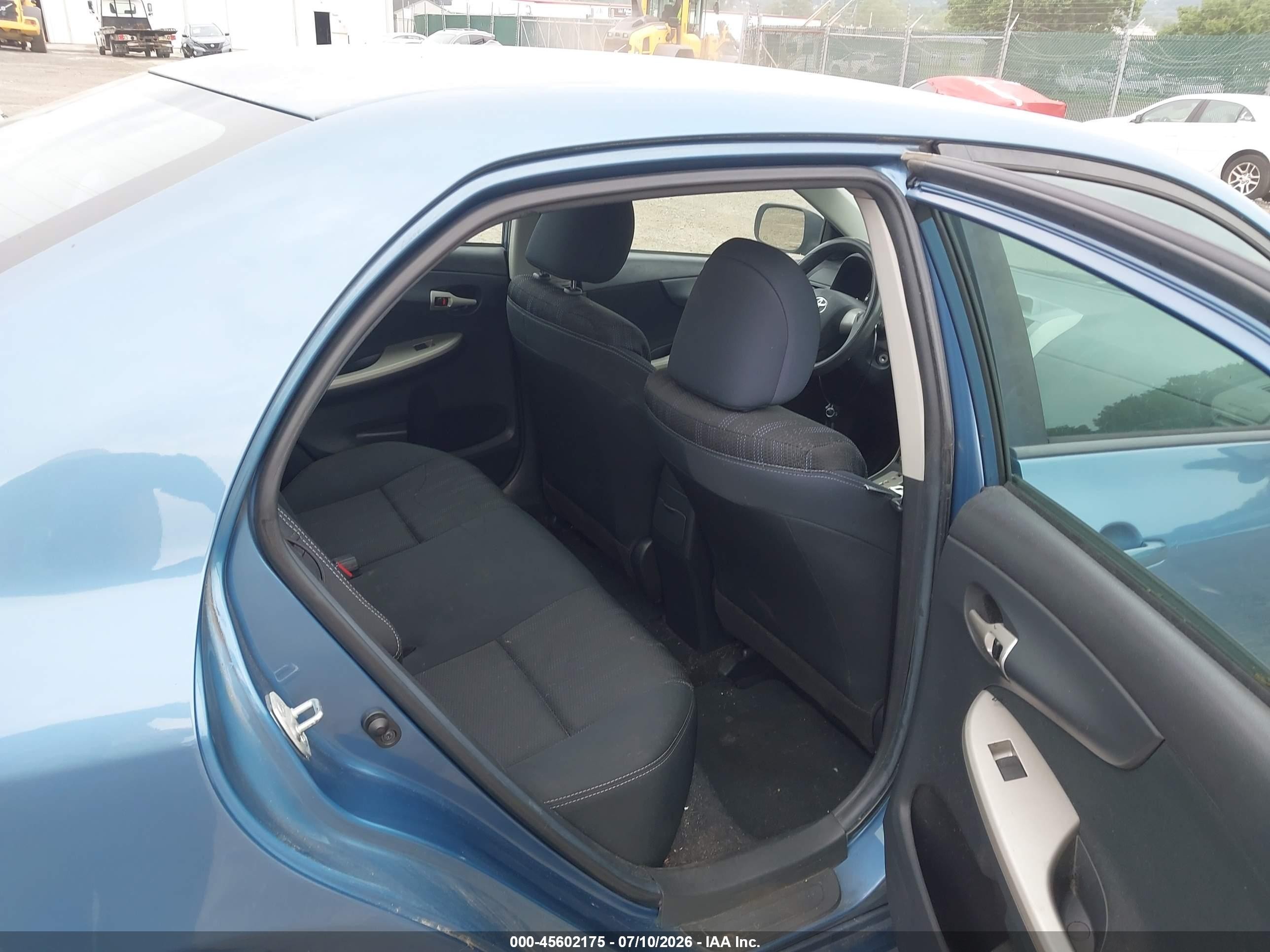 2013 Toyota Corolla S Синий vin: 5YFBU4EE0DP113967