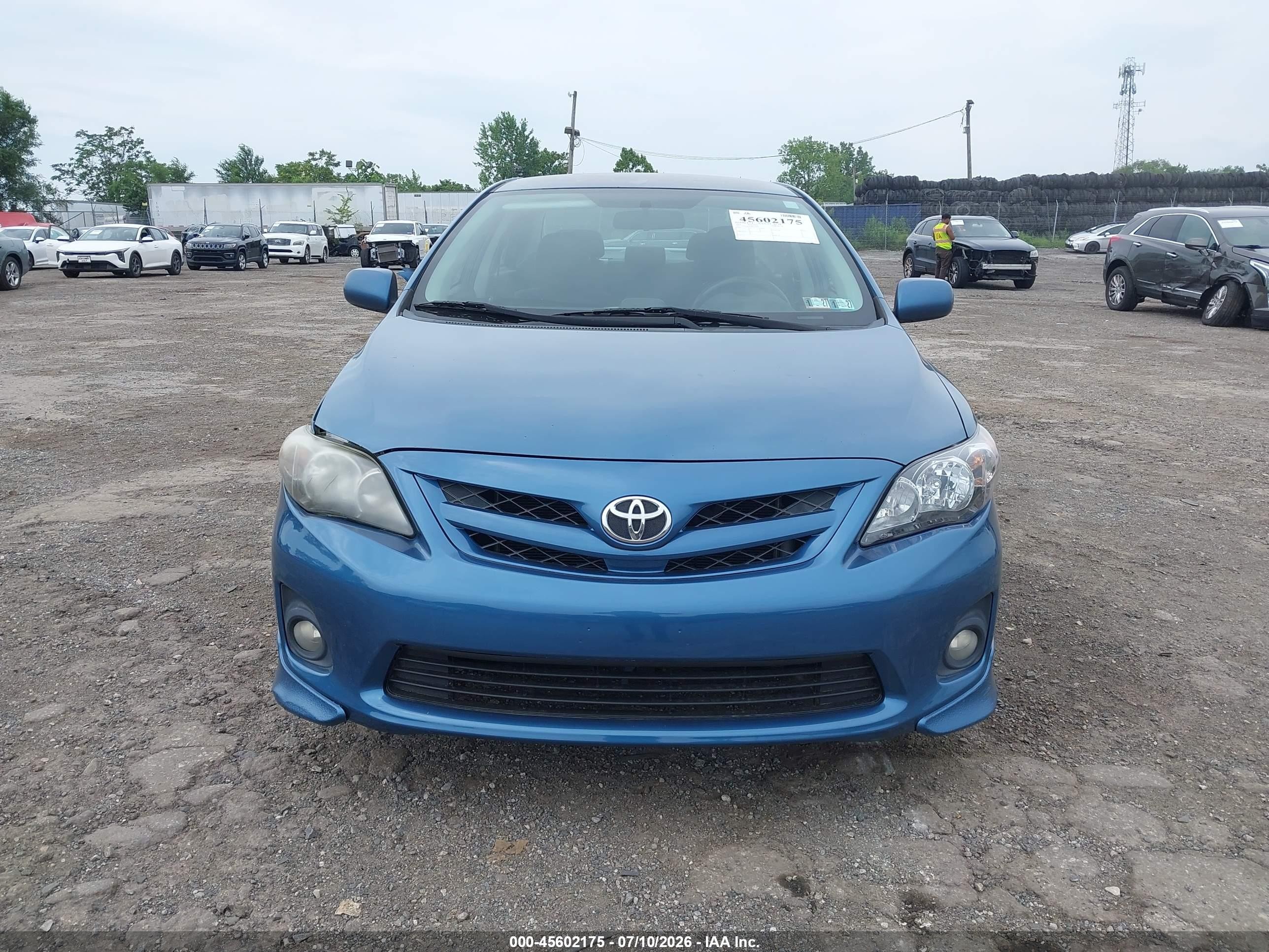2013 Toyota Corolla S Синий vin: 5YFBU4EE0DP113967