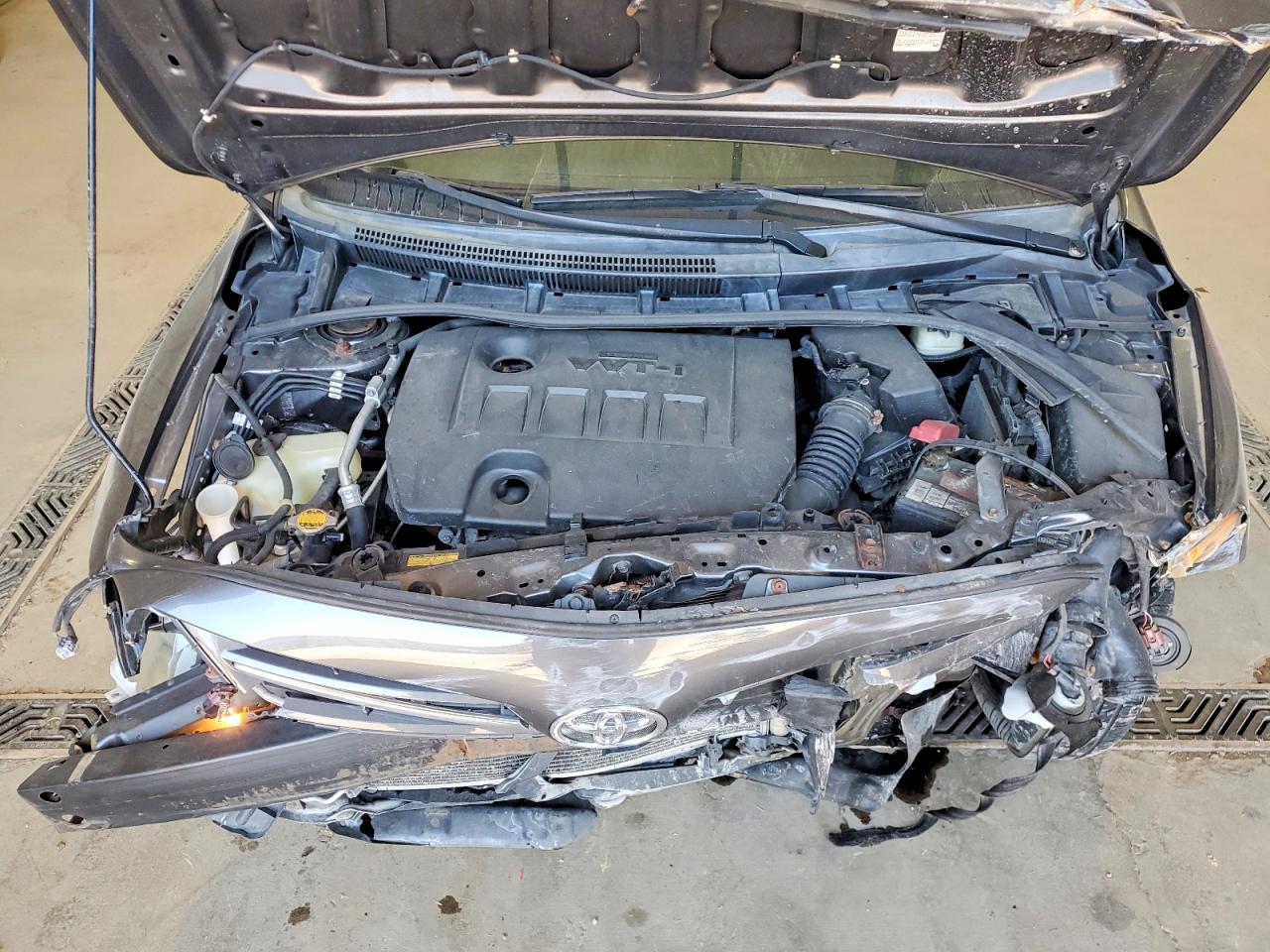 2013 Toyota Corolla Le Gray vin: 5YFBU4EE0DP127058