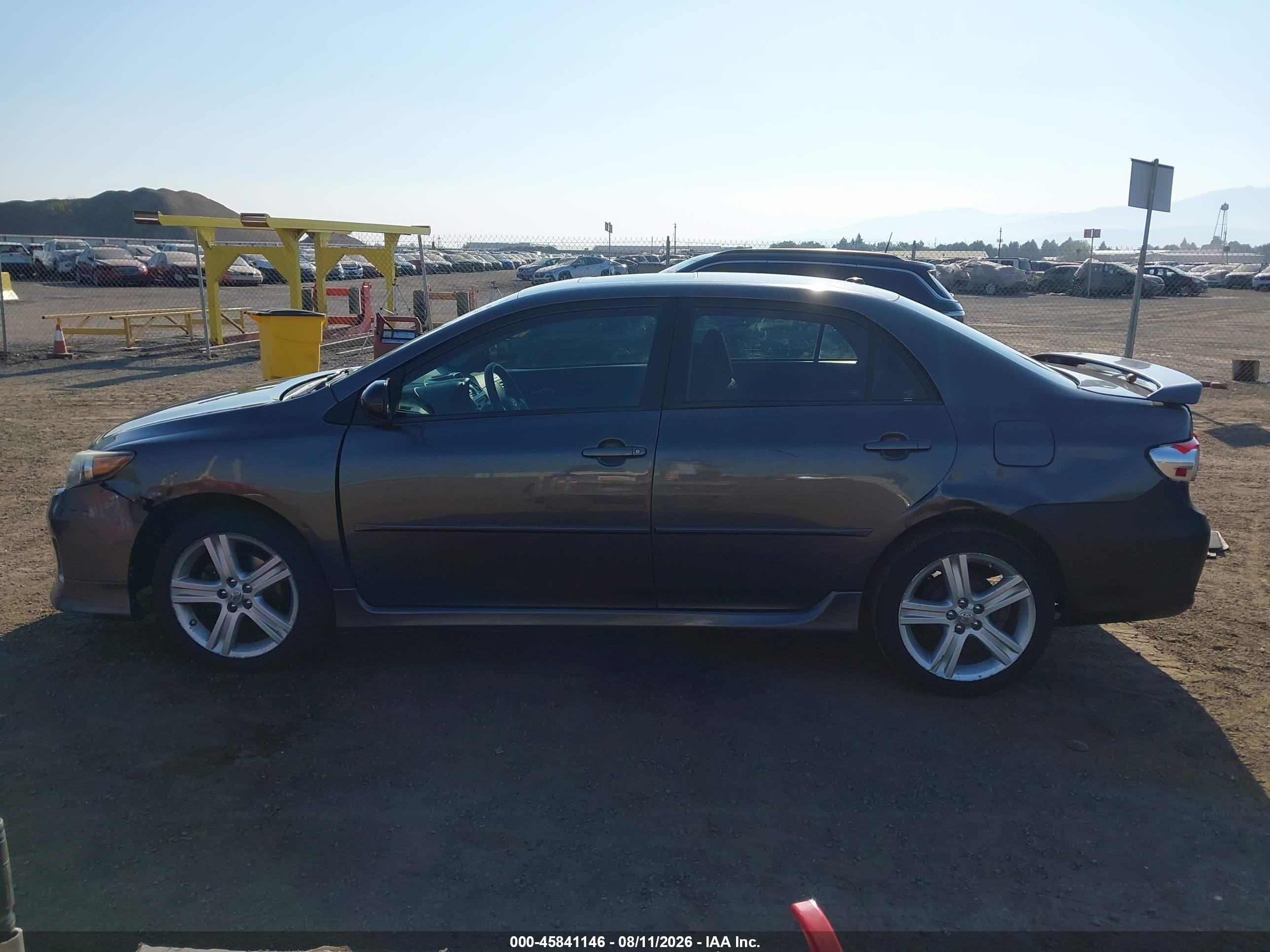 2013 Toyota Corolla S Серый vin: 5YFBU4EE0DP137959