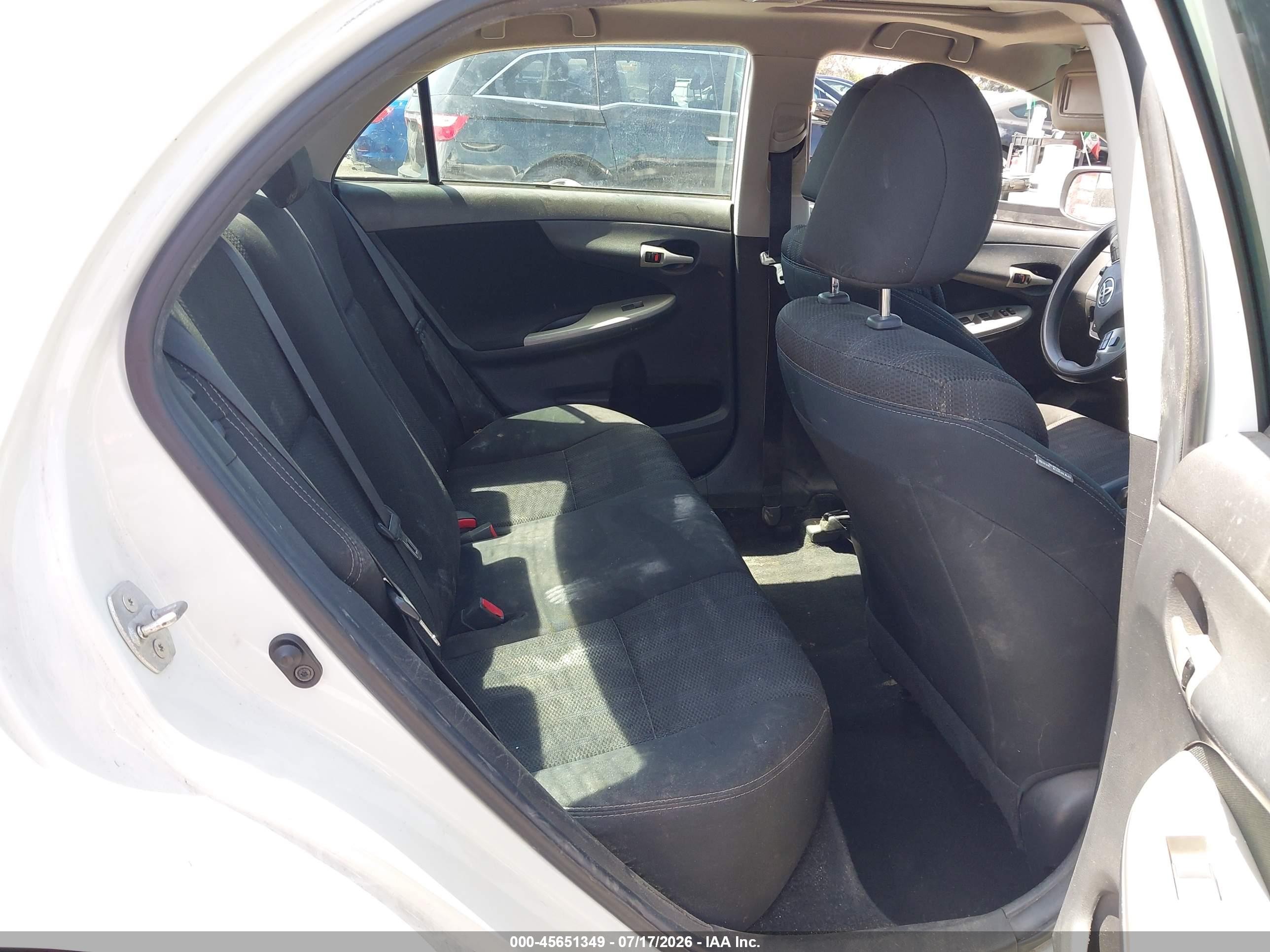 2013 Toyota Corolla S White vin: 5YFBU4EE0DP143809