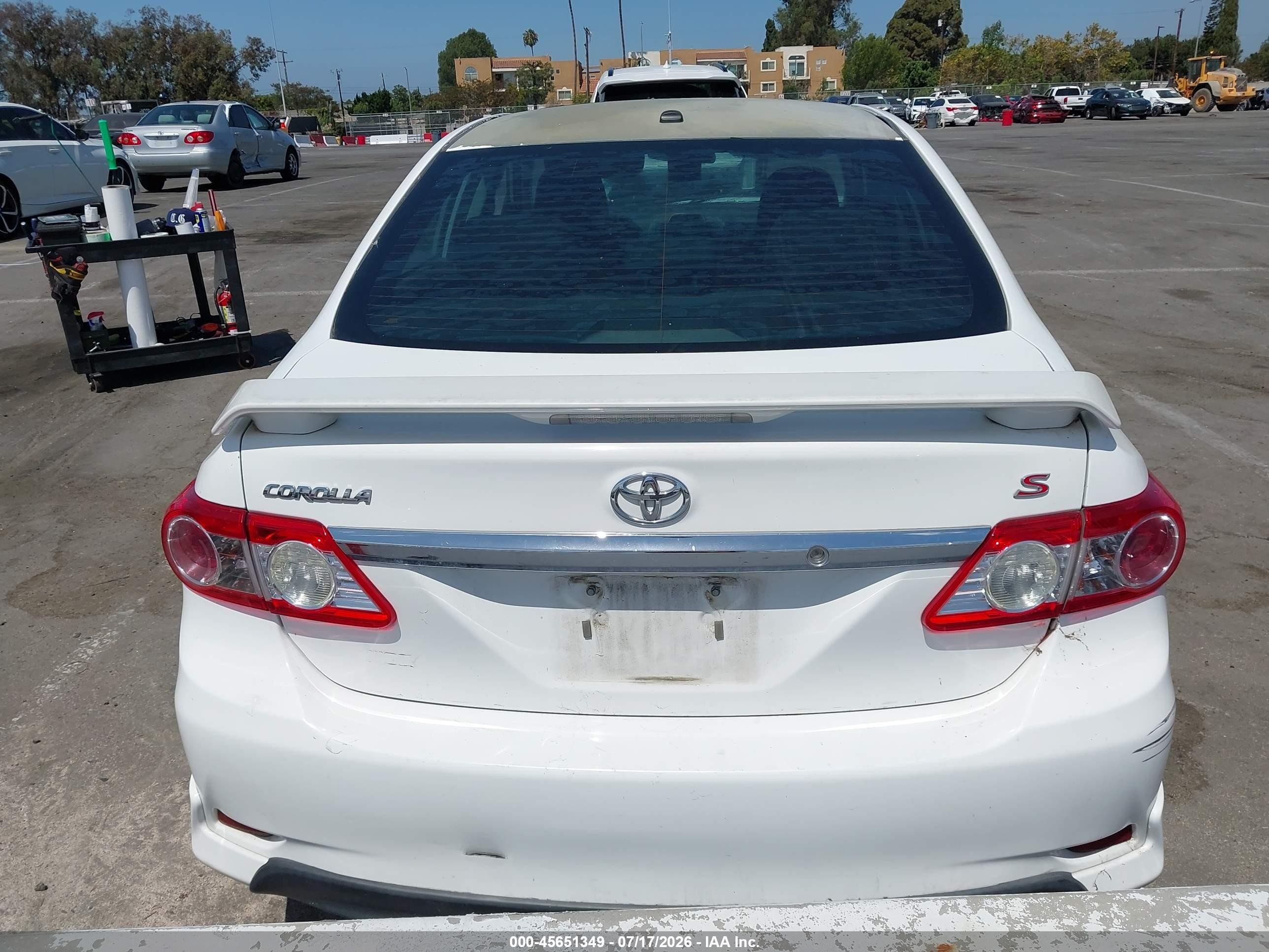 2013 Toyota Corolla S White vin: 5YFBU4EE0DP143809
