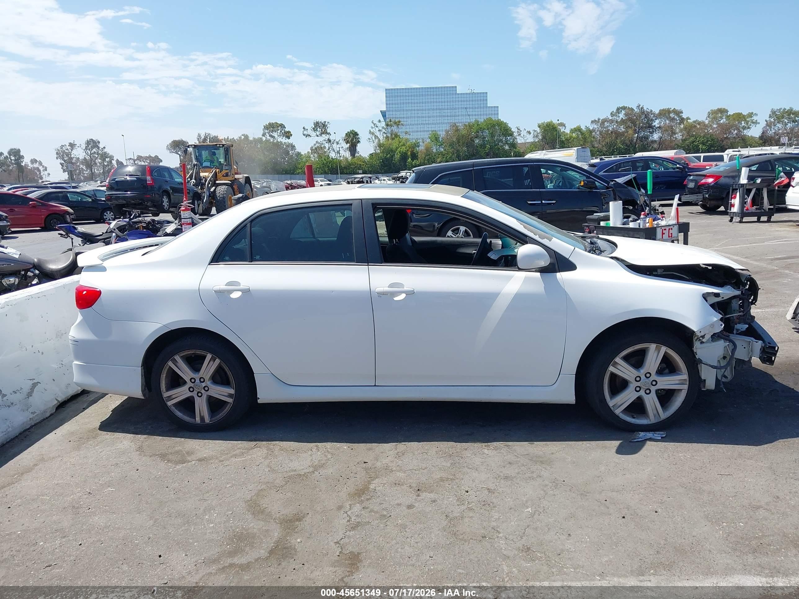 2013 Toyota Corolla S White vin: 5YFBU4EE0DP143809