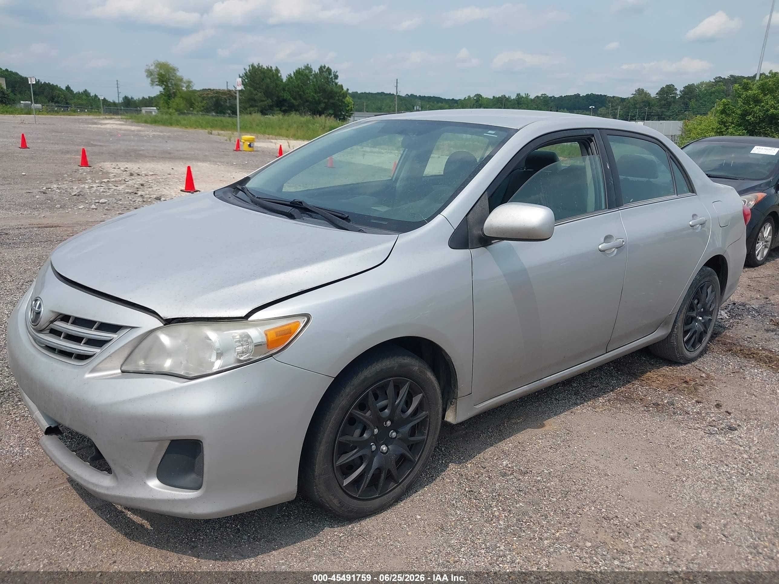 2013 Toyota Corolla Le Silver vin: 5YFBU4EE0DP147231