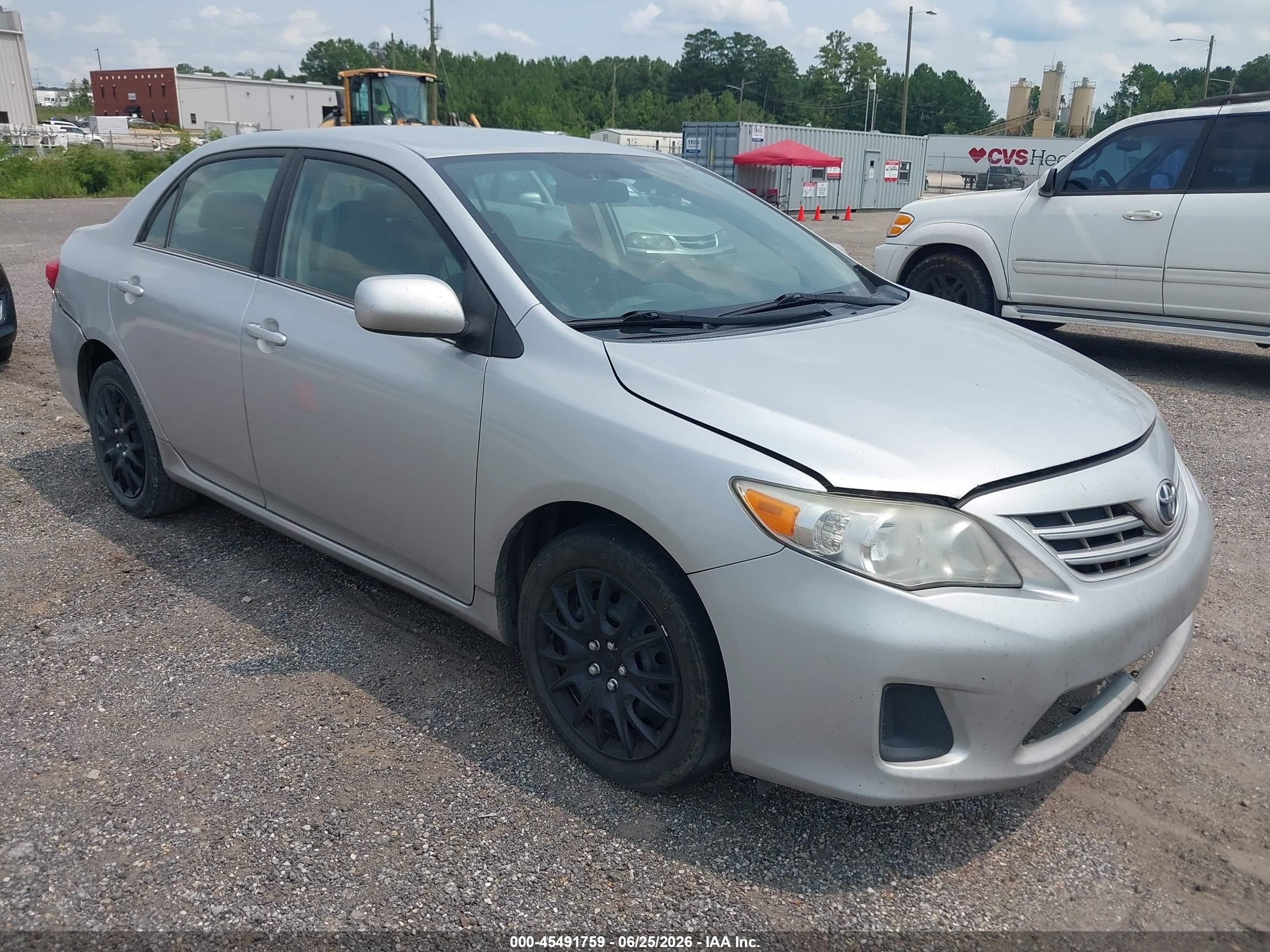 2013 Toyota Corolla Le Silver vin: 5YFBU4EE0DP147231