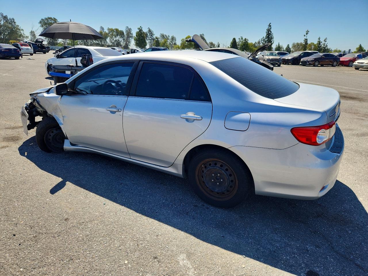 2013 Toyota Corolla Le Silver vin: 5YFBU4EE0DP163140
