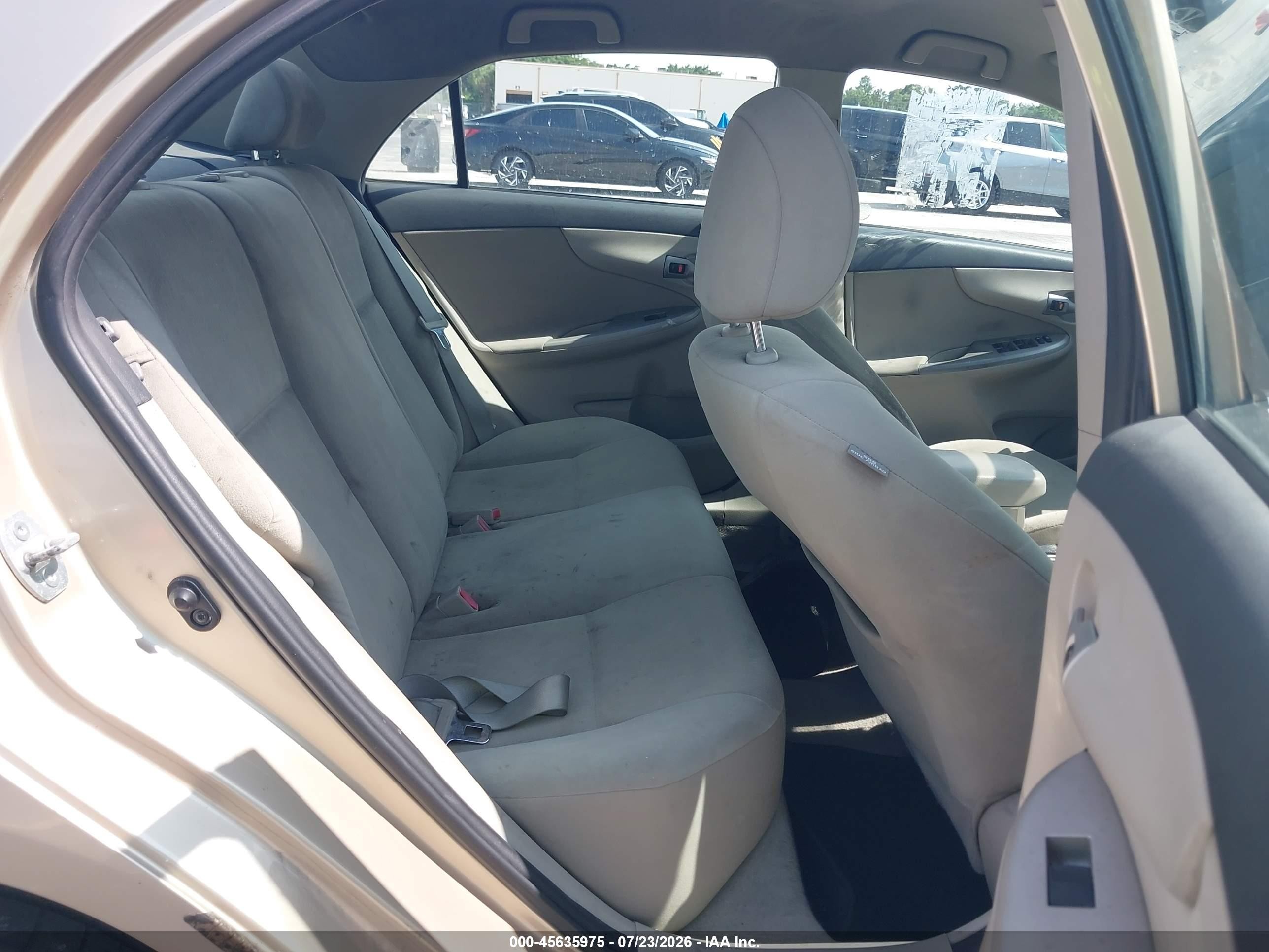 2013 Toyota Corolla Le Золотой vin: 5YFBU4EE0DP171285