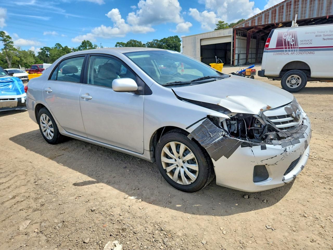 2013 Toyota Corolla Le Silver vin: 5YFBU4EE0DP172050