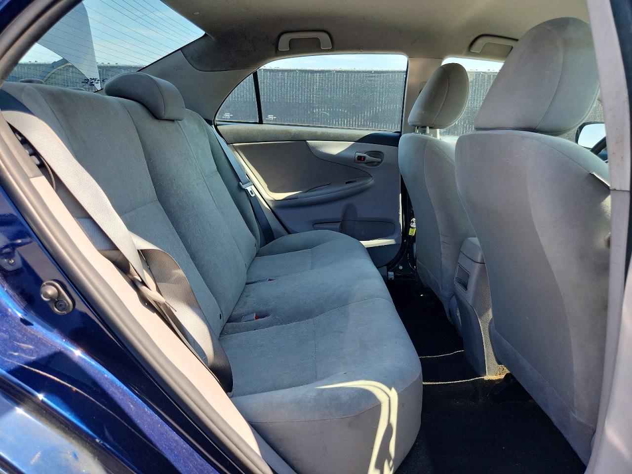 2013 Toyota Corolla L Blue vin: 5YFBU4EE0DP173733