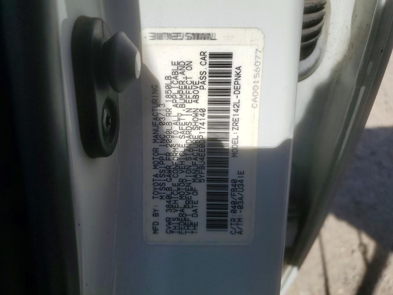 2013 Toyota Corolla Le Белый vin: 5YFBU4EE0DP174140