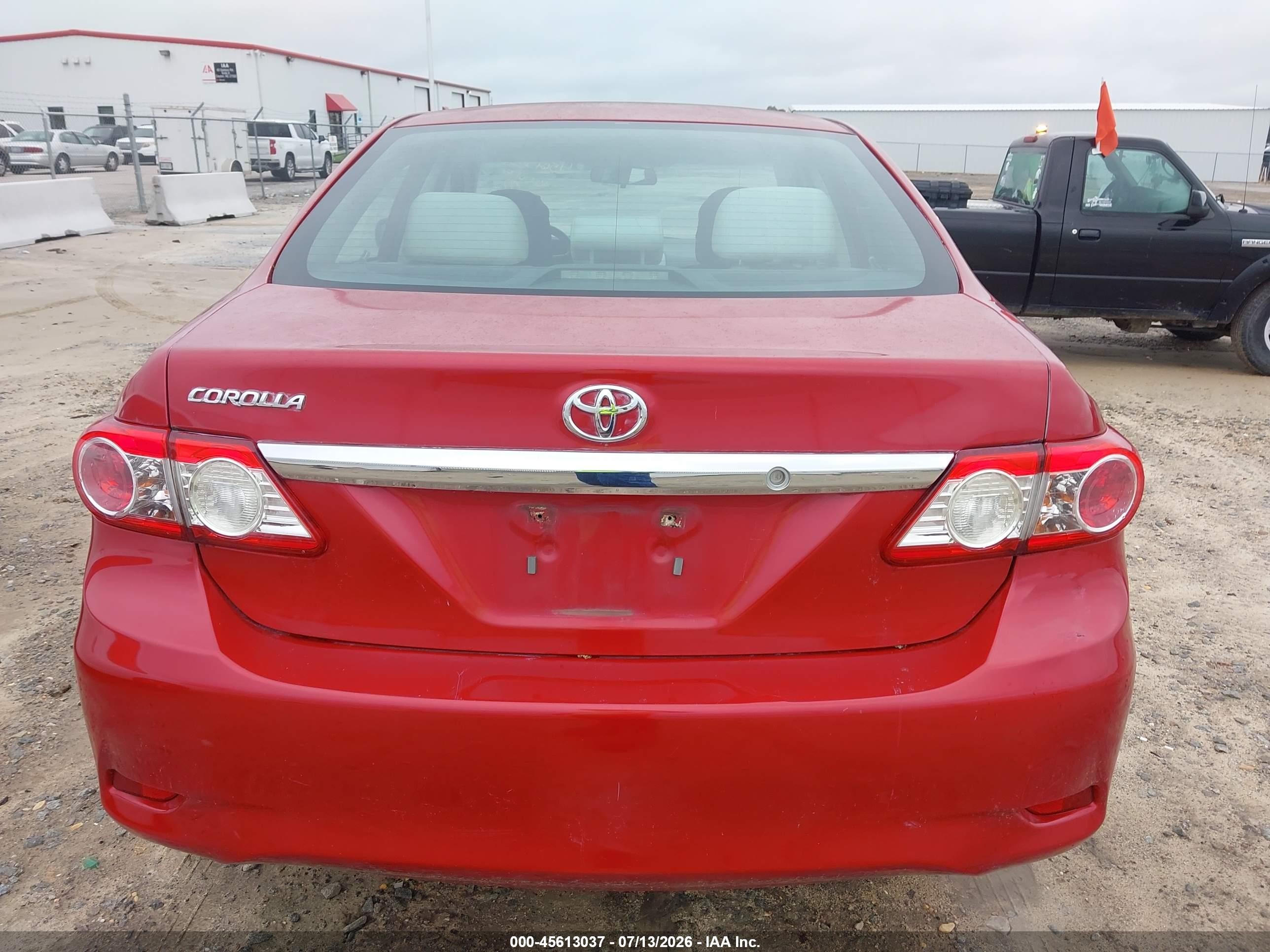 2013 Toyota Corolla L Red vin: 5YFBU4EE0DP179161