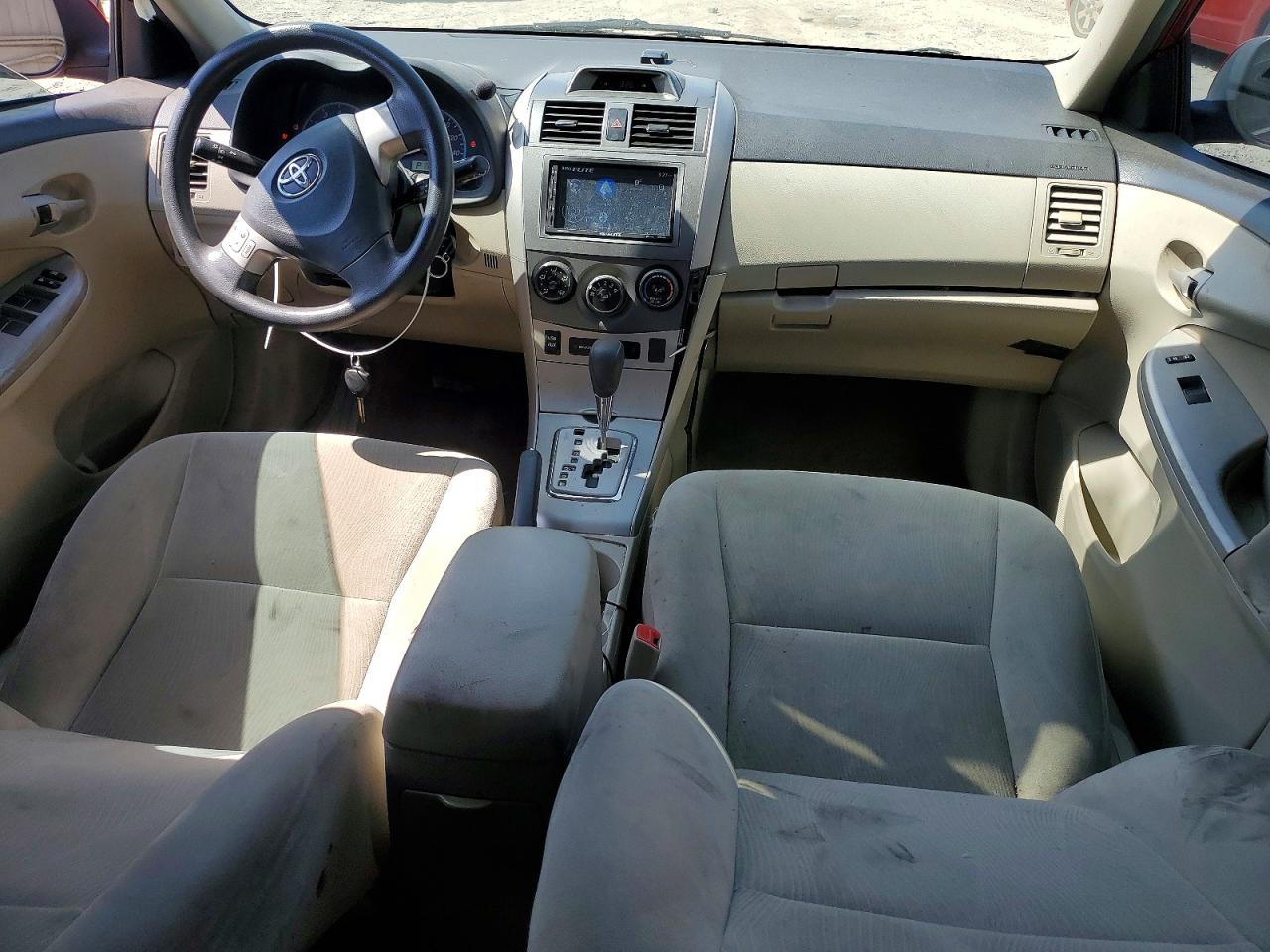 2013 Toyota Corolla Le Red vin: 5YFBU4EE0DP180875