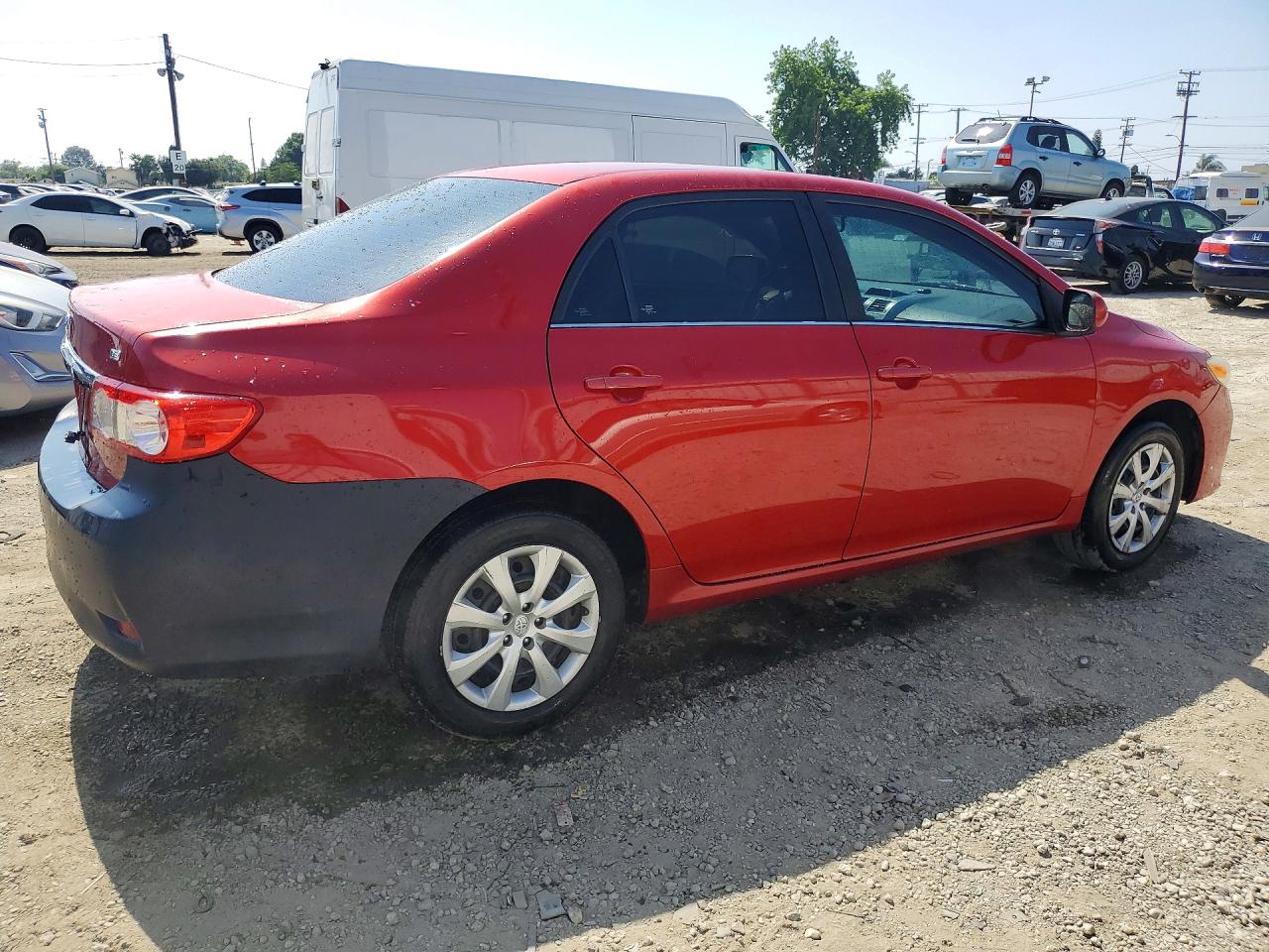 2013 Toyota Corolla Le Red vin: 5YFBU4EE0DP180875