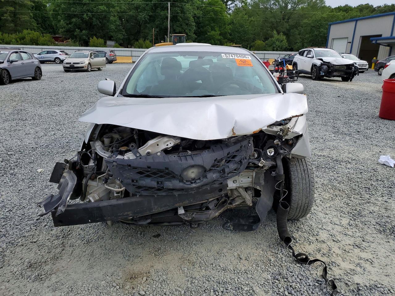 2013 Toyota Corolla L Silver vin: 5YFBU4EE0DP185395