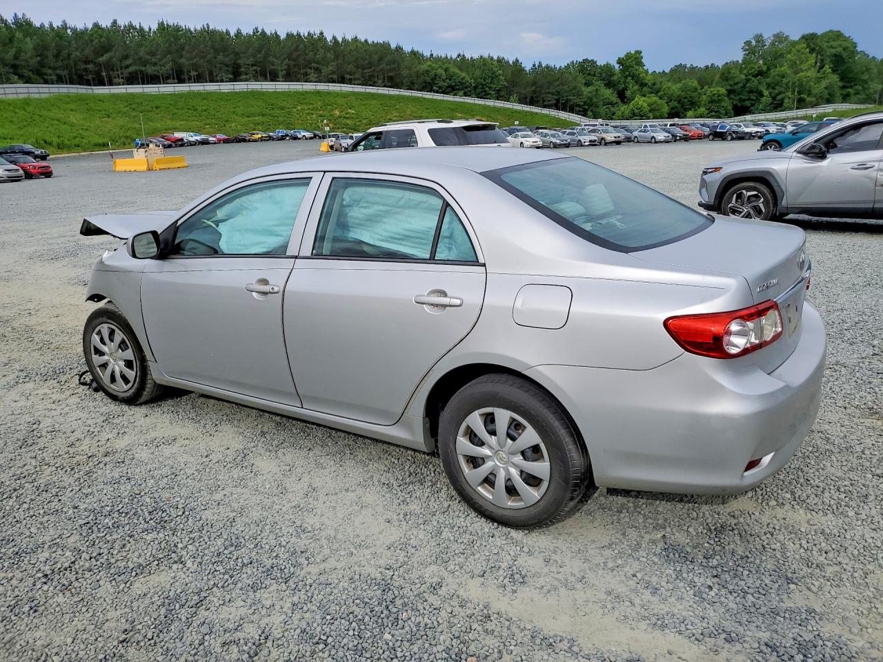 2013 Toyota Corolla L Silver vin: 5YFBU4EE0DP185395
