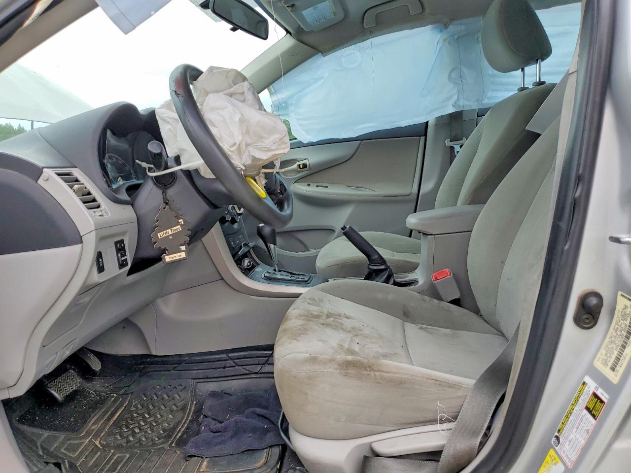 2013 Toyota Corolla L Silver vin: 5YFBU4EE0DP185395