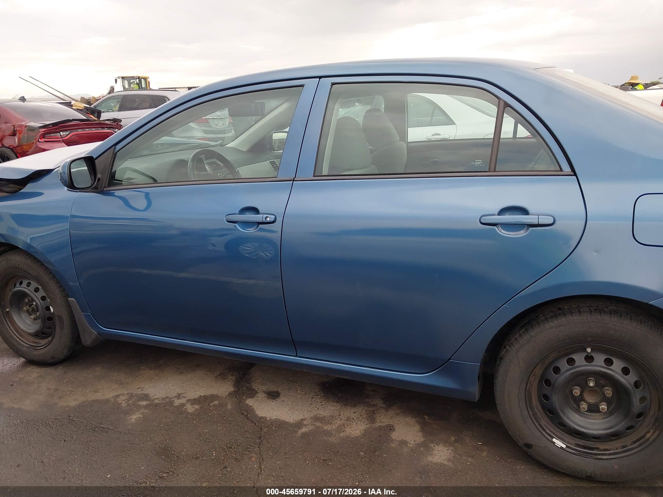 2013 Toyota Corolla L Blue vin: 5YFBU4EE0DP189771