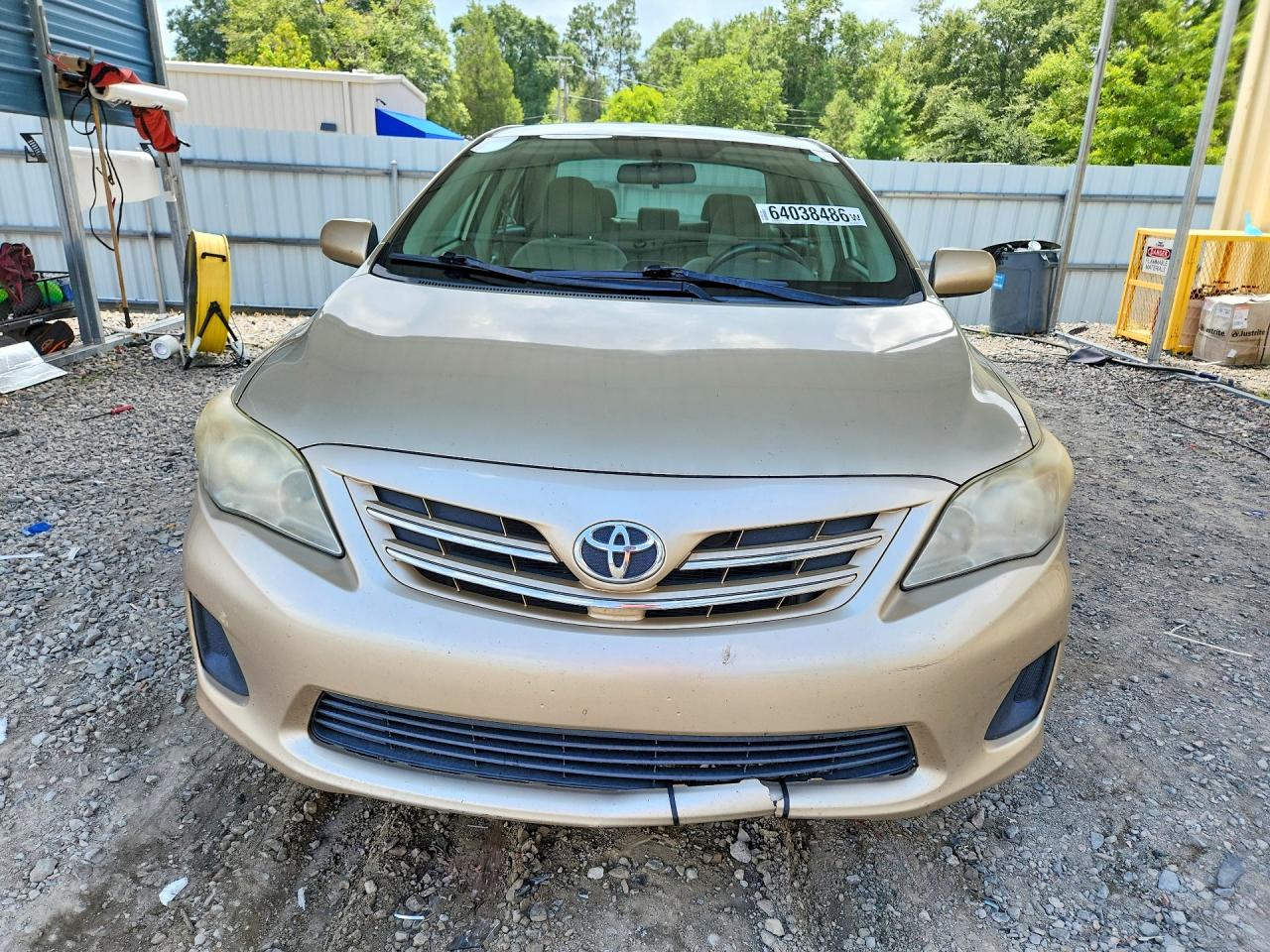 2013 Toyota Corolla Le Gold vin: 5YFBU4EE0DP195490