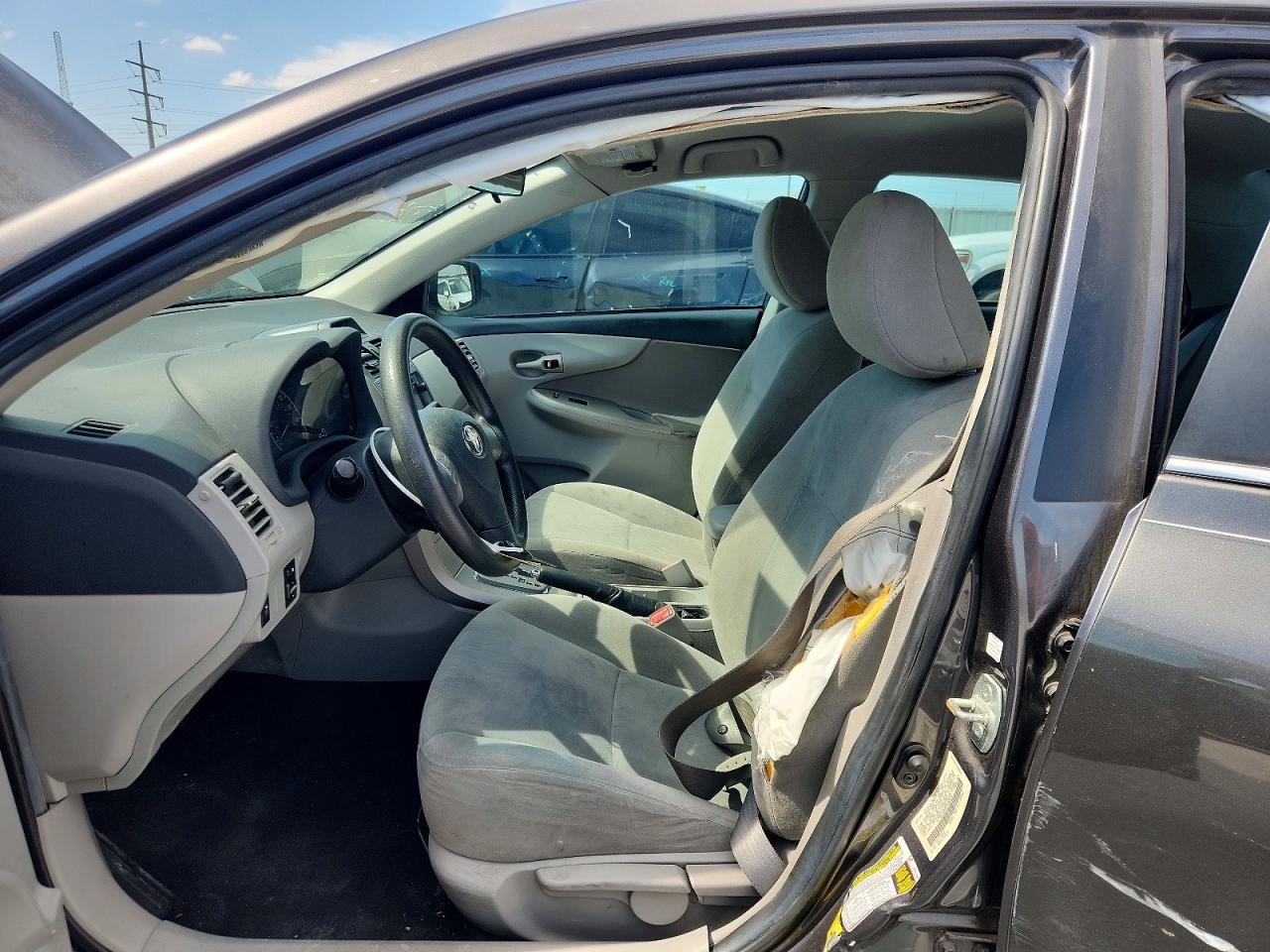 2013 Toyota Corolla Le Gray vin: 5YFBU4EE0DP202812