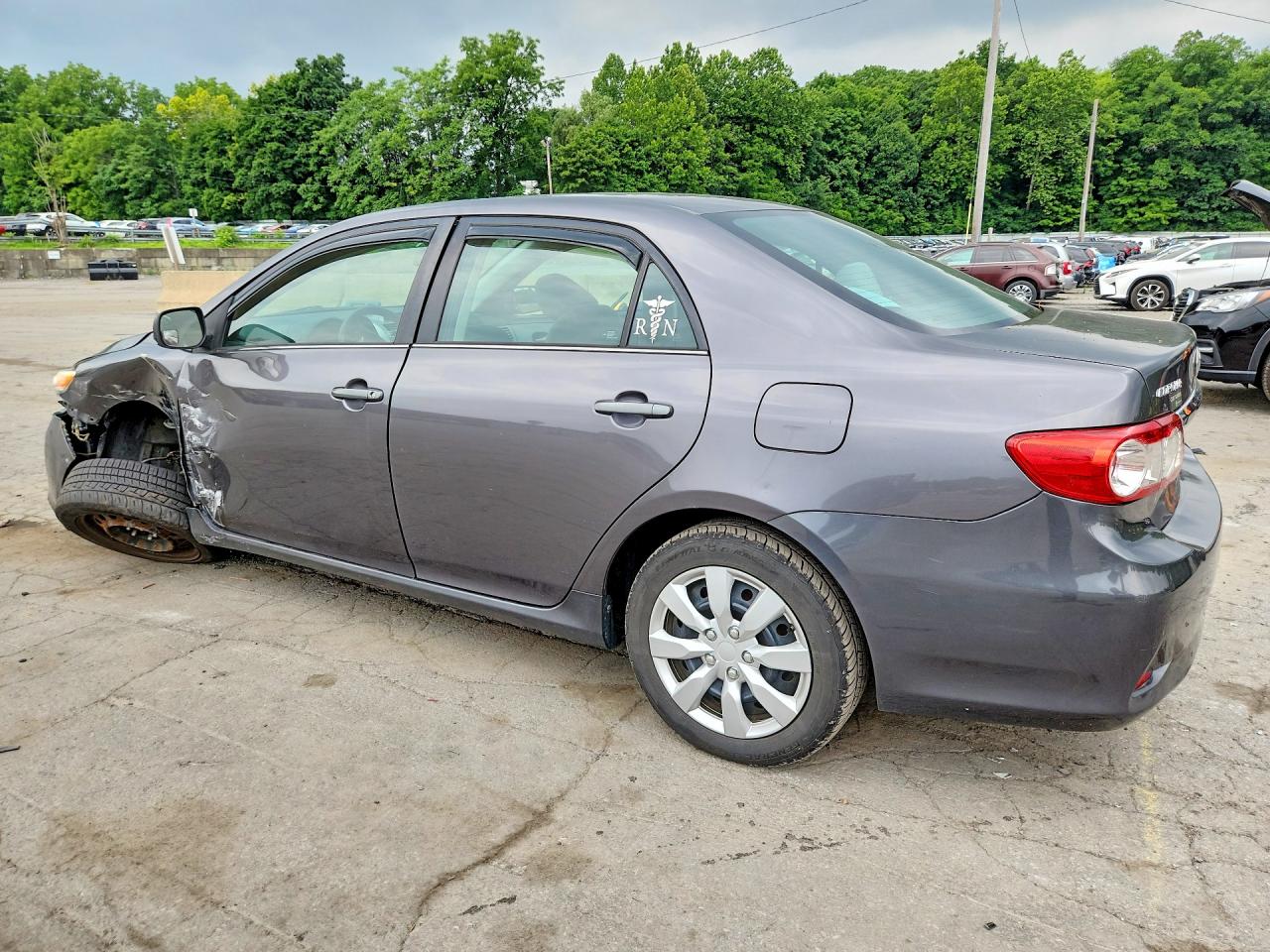 2013 Toyota Corolla Le Угольный vin: 5YFBU4EE0DP205726