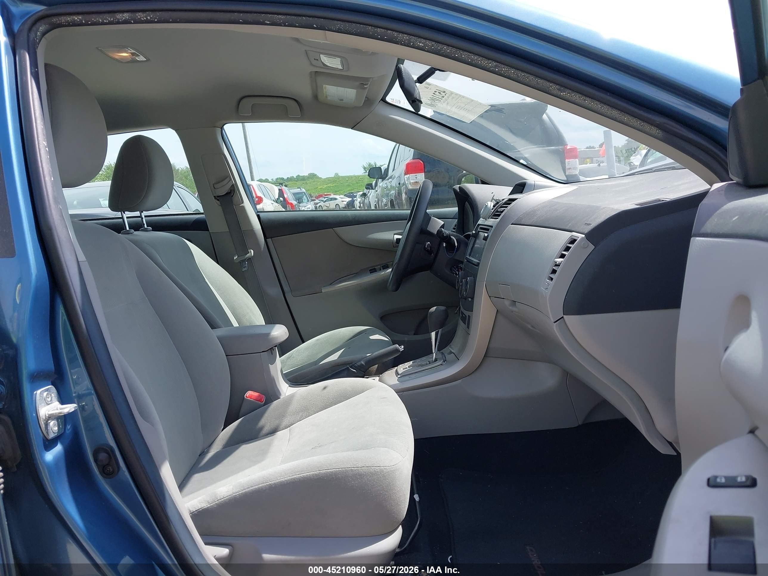 2013 Toyota Corolla Le Синий vin: 5YFBU4EE0DP211204