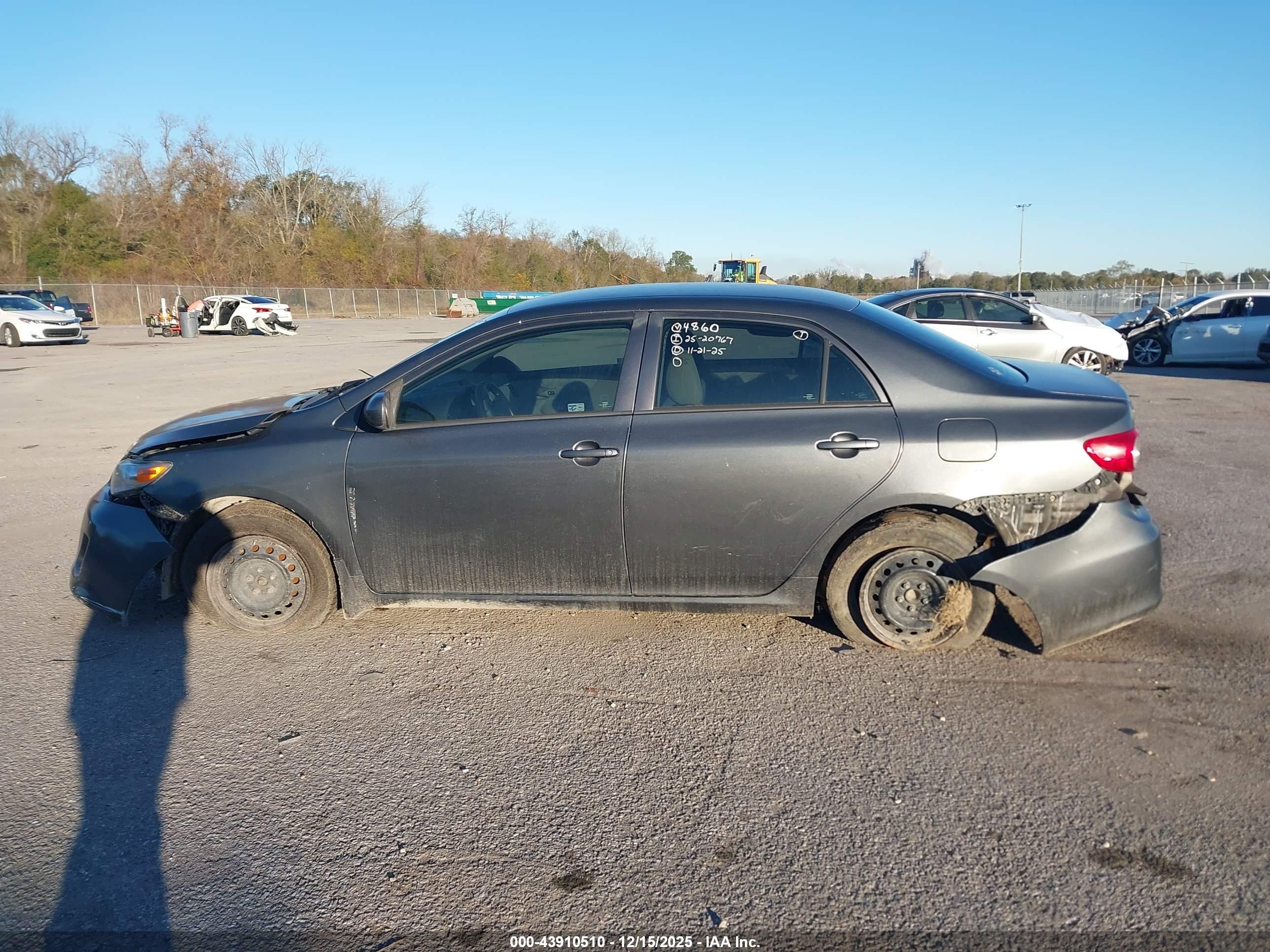 2013 Toyota Corolla L Gray vin: 5YFBU4EE0DP224860