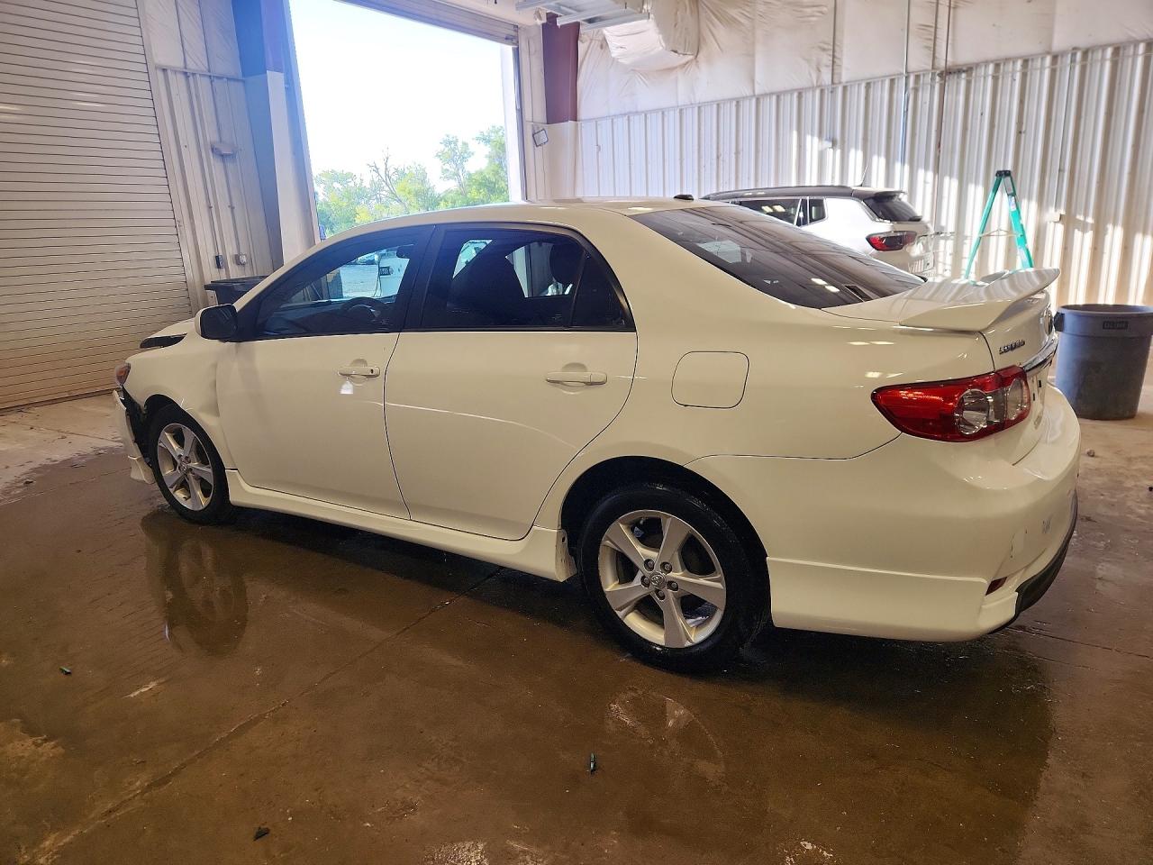 2012 Toyota Corolla S White vin: 5YFBU4EE1CP021068