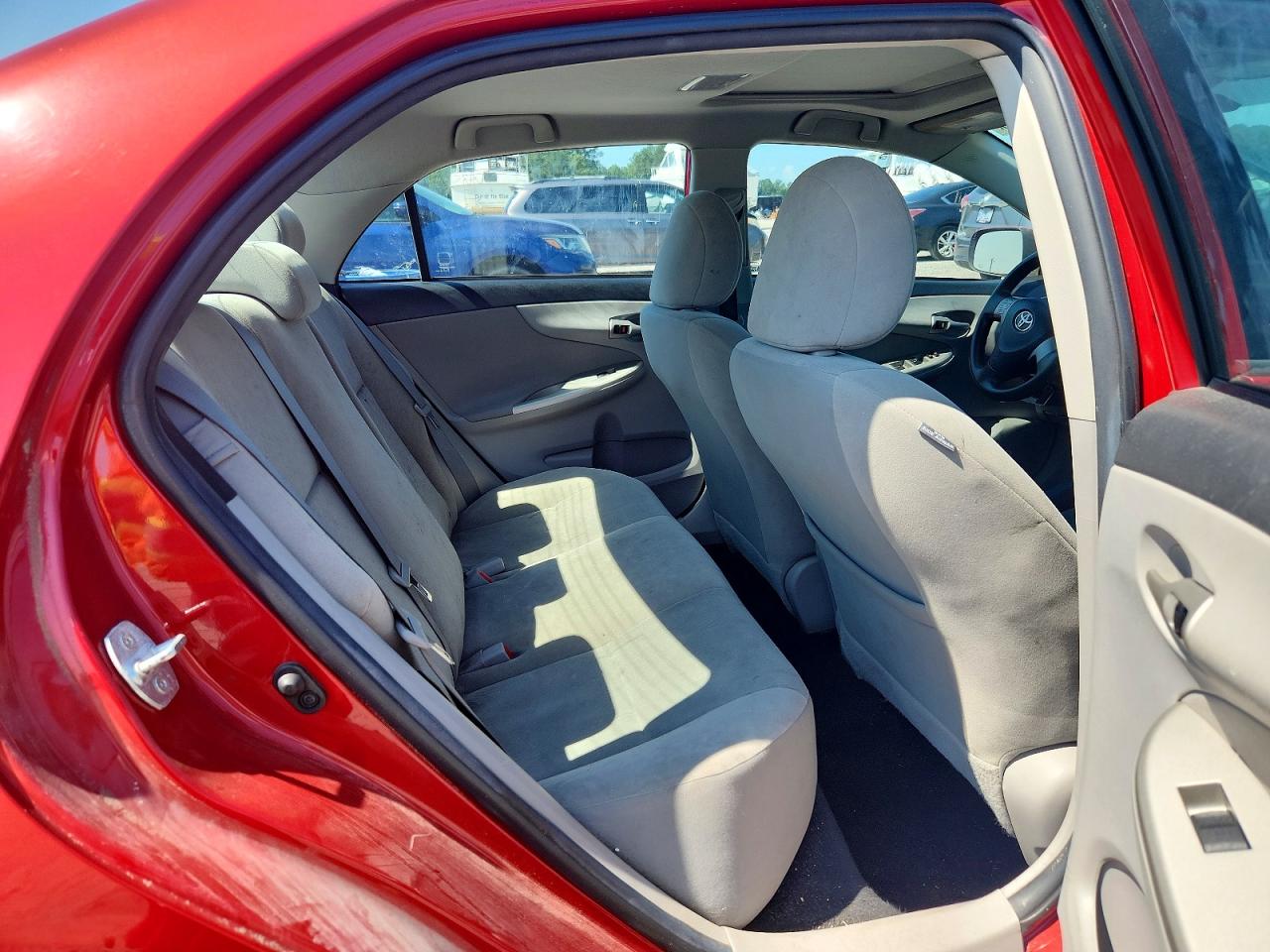 2012 Toyota Corolla Le Red vin: 5YFBU4EE1CP021345