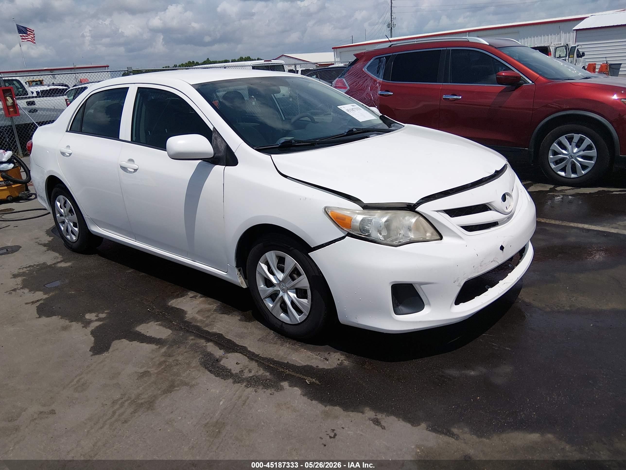 2012 Toyota Corolla L Белый vin: 5YFBU4EE1CP022396