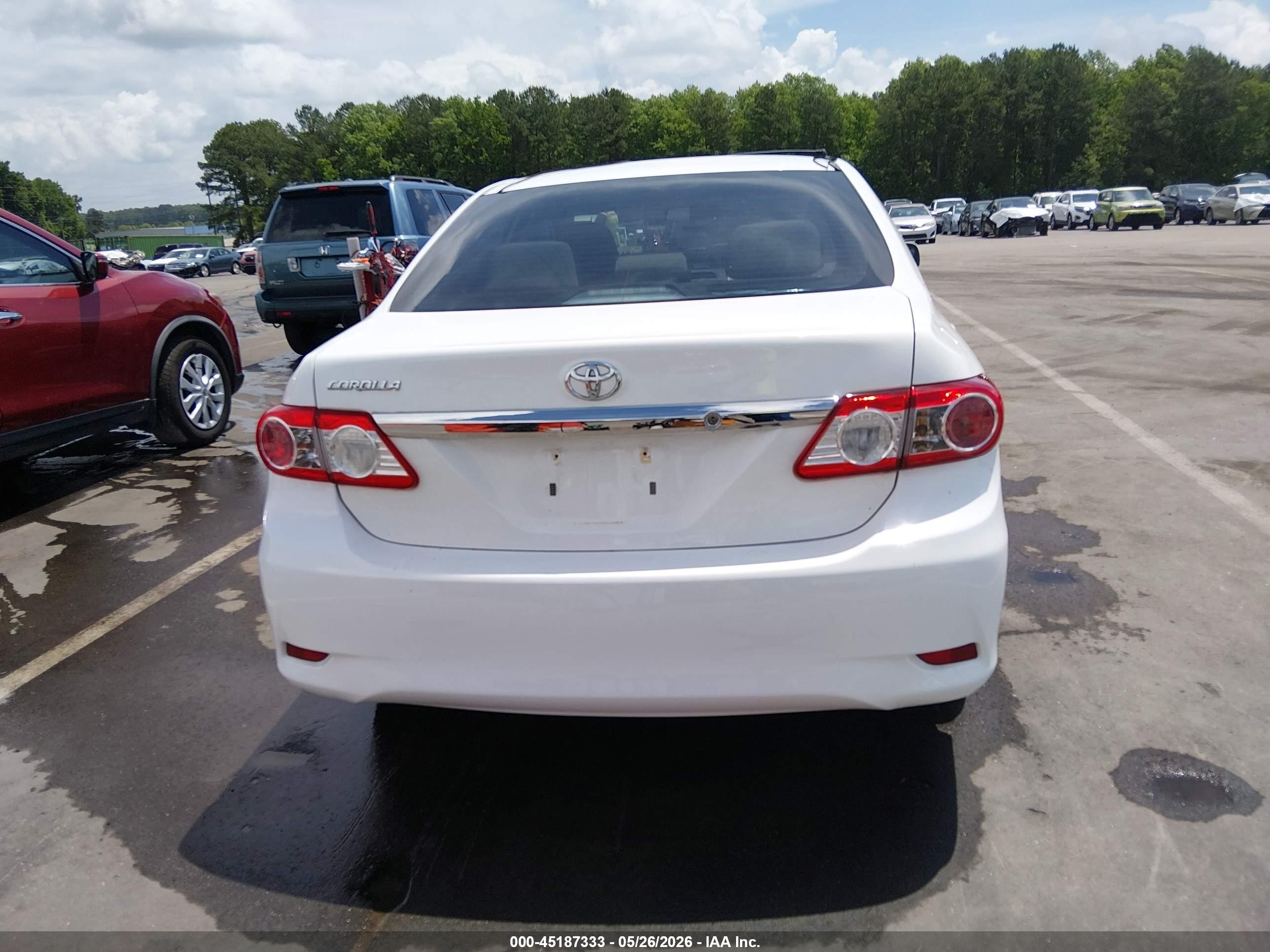 2012 Toyota Corolla L Белый vin: 5YFBU4EE1CP022396