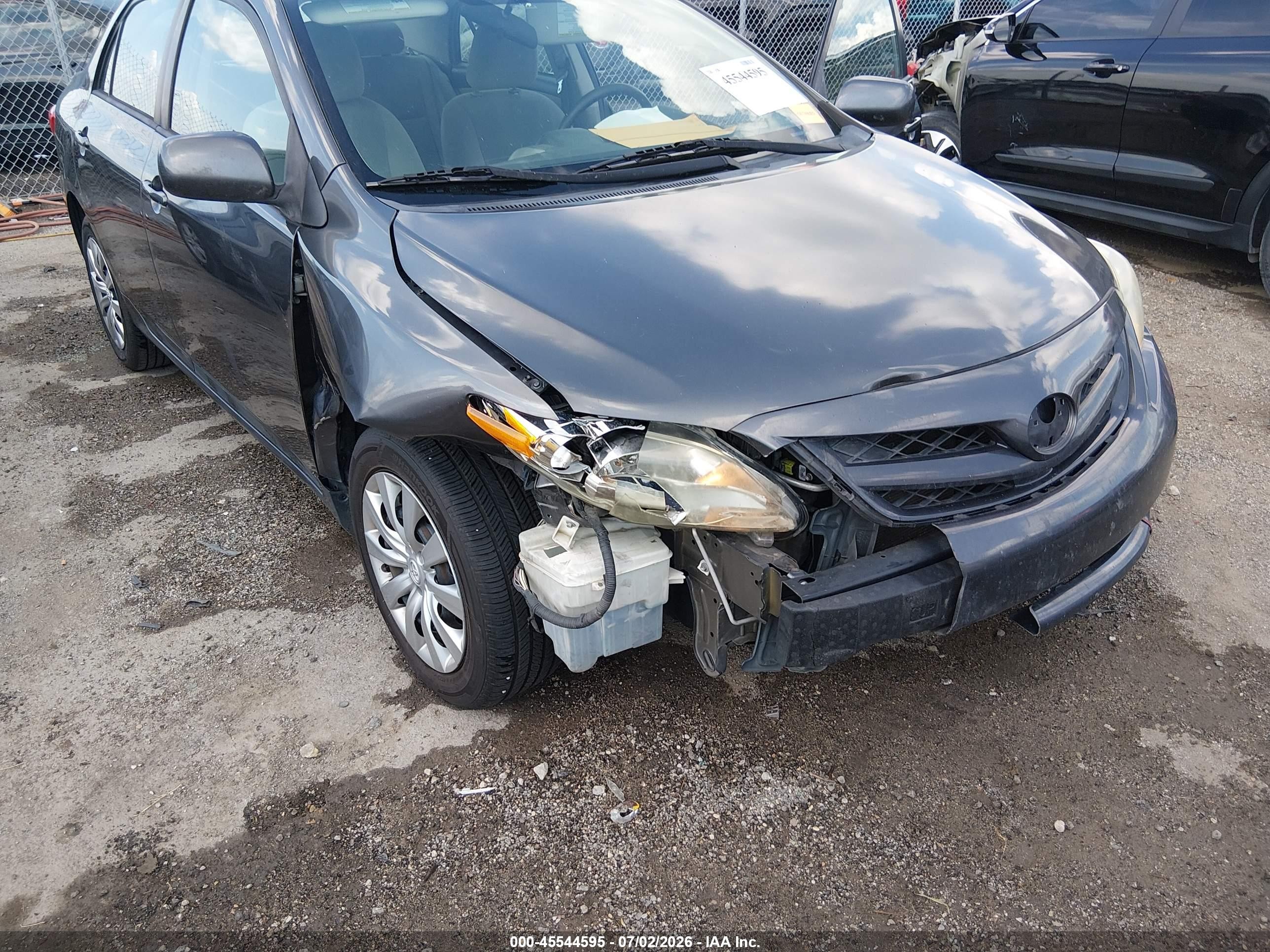 2012 Toyota Corolla Le Gray vin: 5YFBU4EE1CP044222
