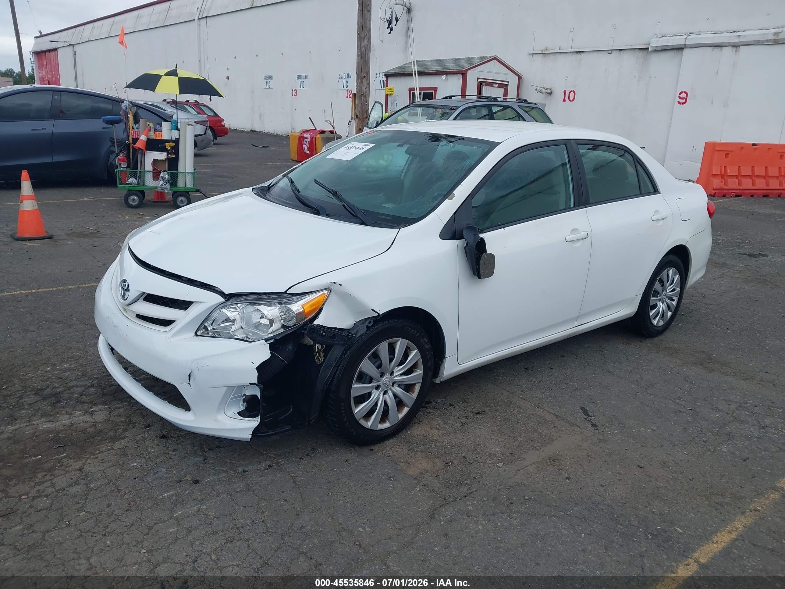 2012 Toyota Corolla Le White vin: 5YFBU4EE1CP050053