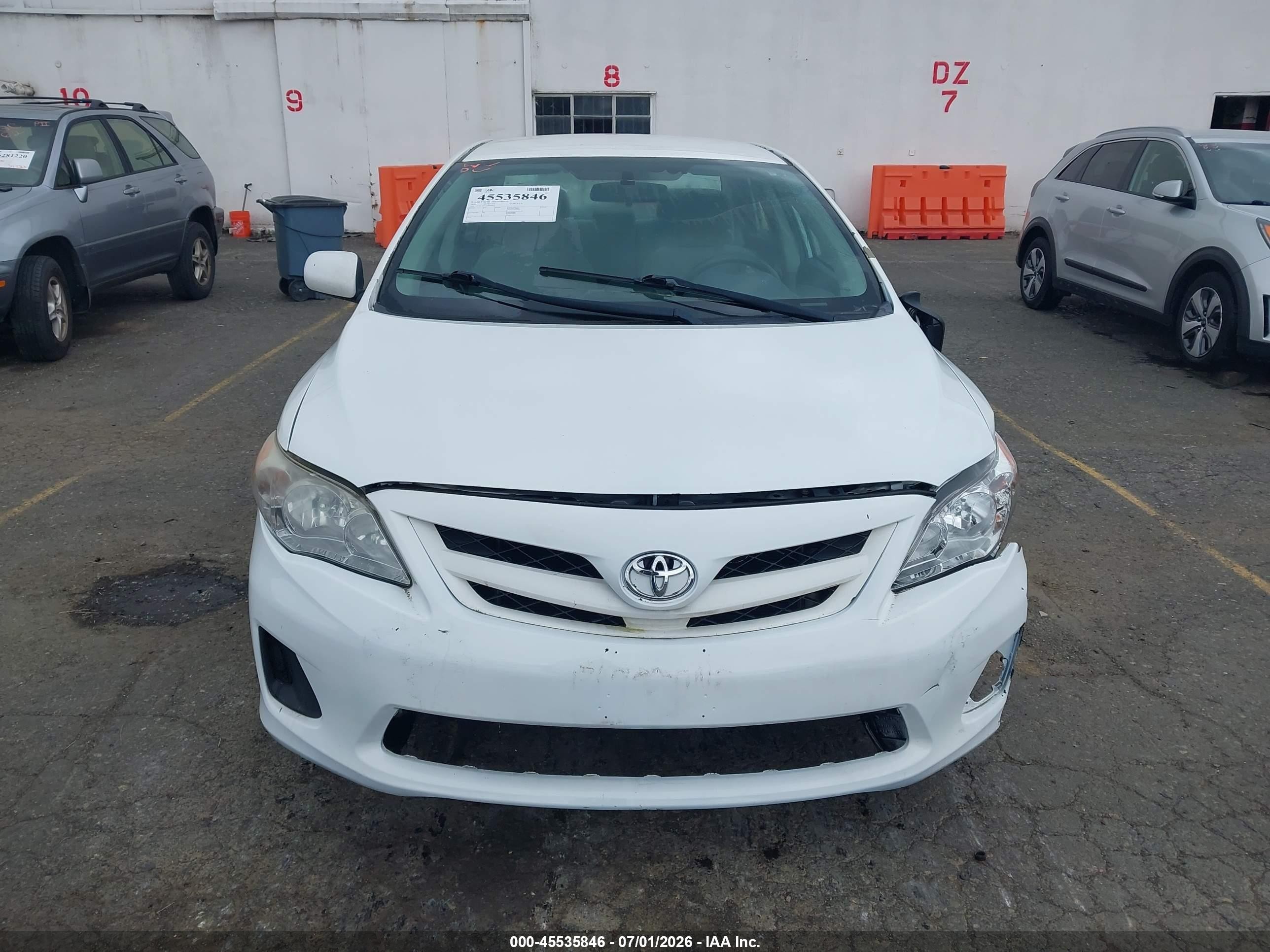 2012 Toyota Corolla Le White vin: 5YFBU4EE1CP050053